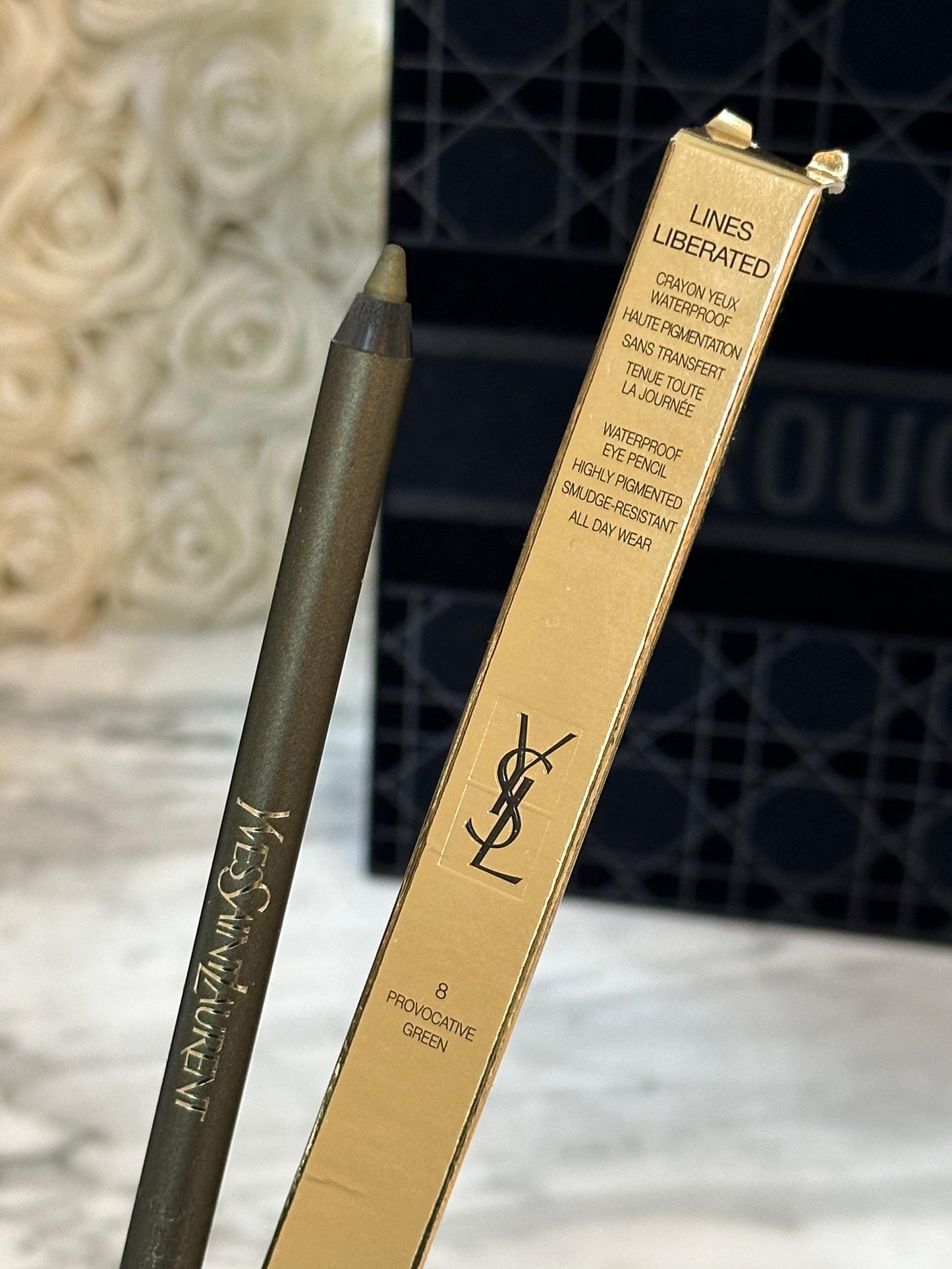 YSL Lines Liberated (8)
Waterproof Eye Pencil