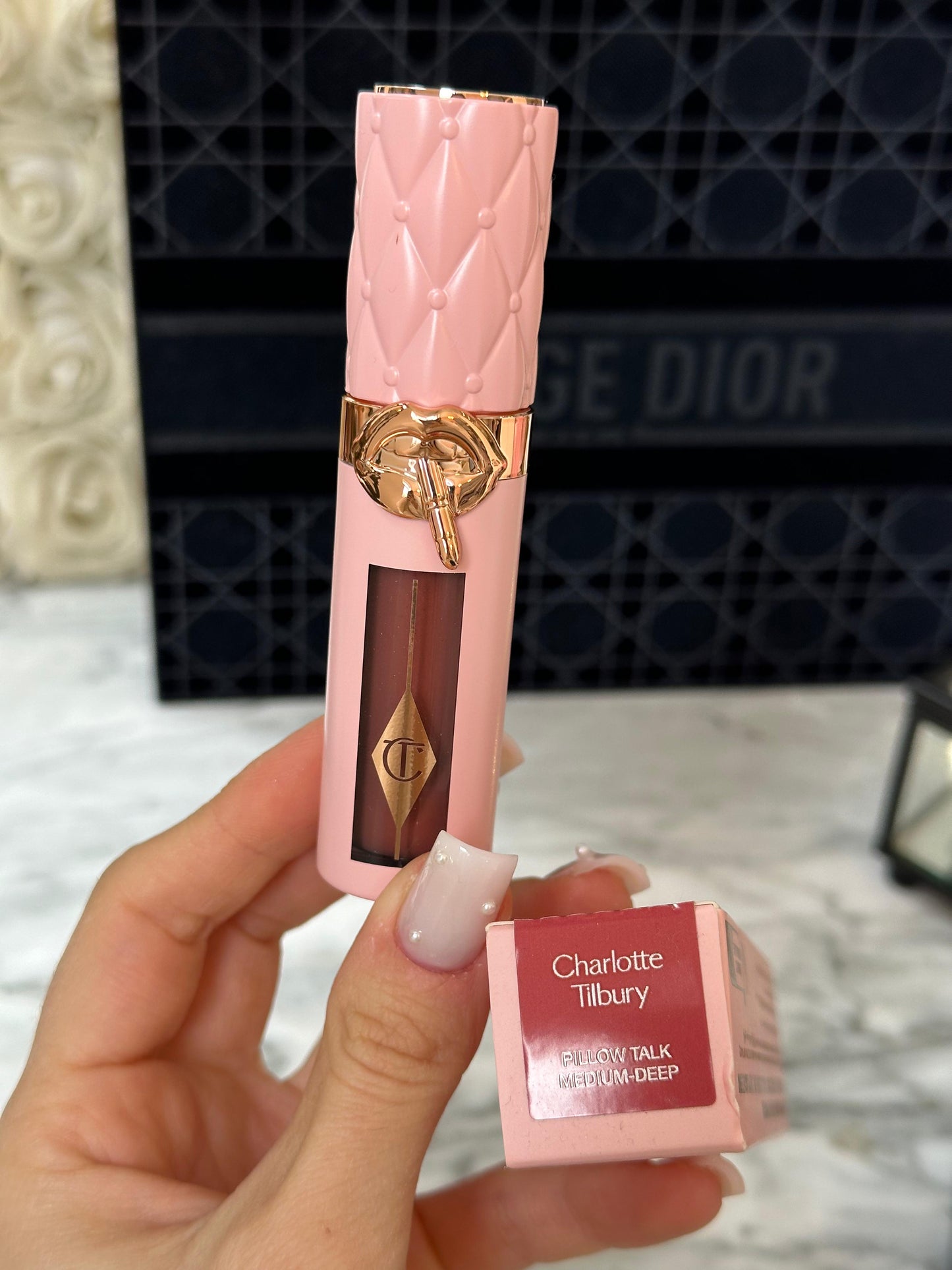 CHARLOTTE TILBURY
Pillow Talk Big Lip Plumpgasm - Medium-Deep