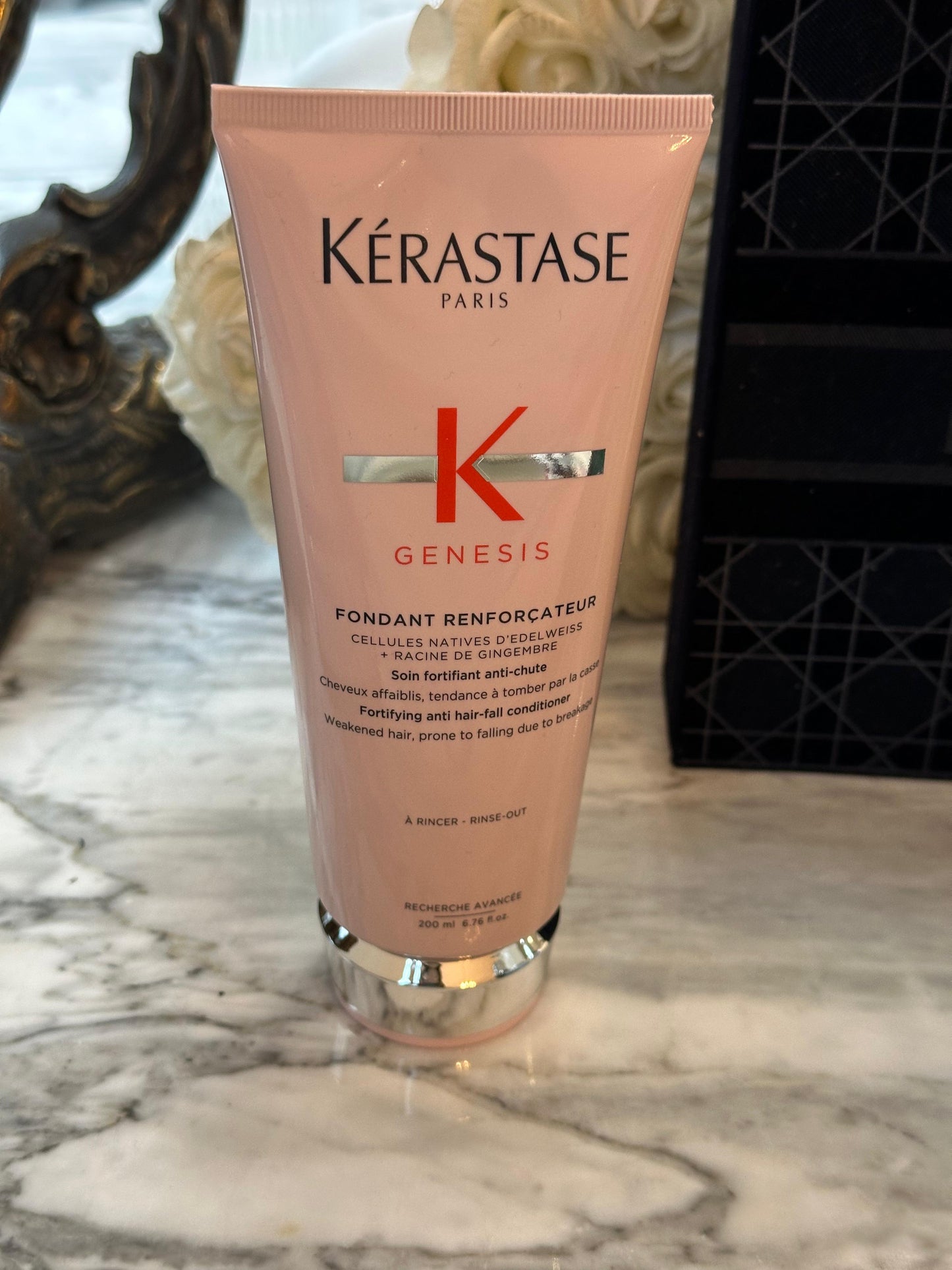 KÉRASTASE Genesis
Fondant Renforçateur Conditioner