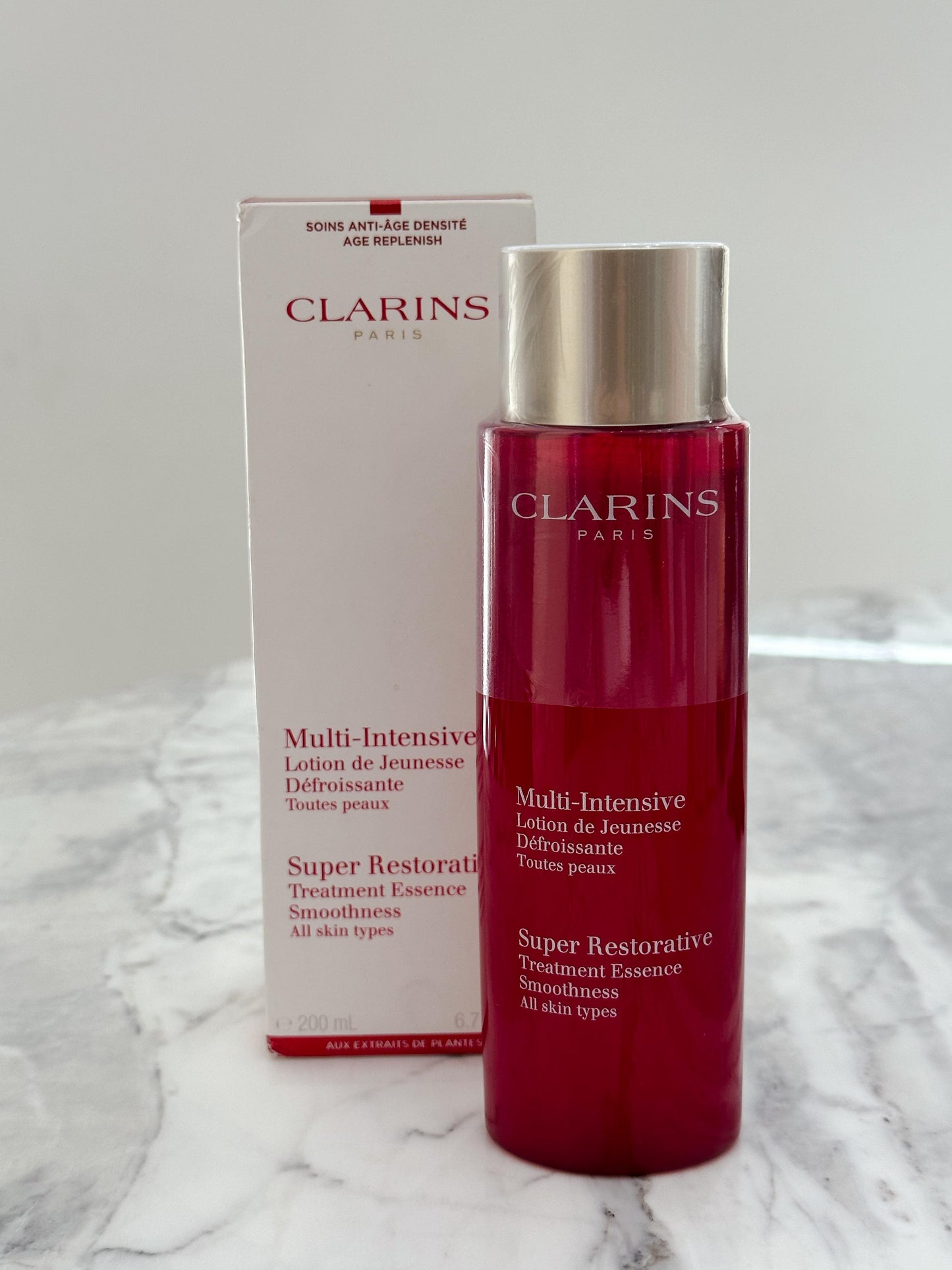 CLARINS Super Restorative Smoothing Treatment Essence