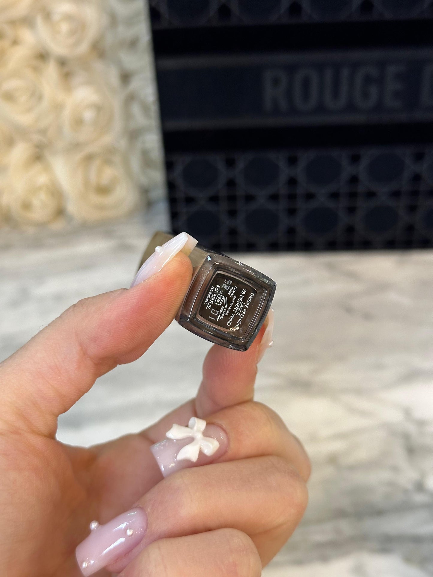 CHANEL Ombre Première Laque
Longwear Liquid Eyeshadow