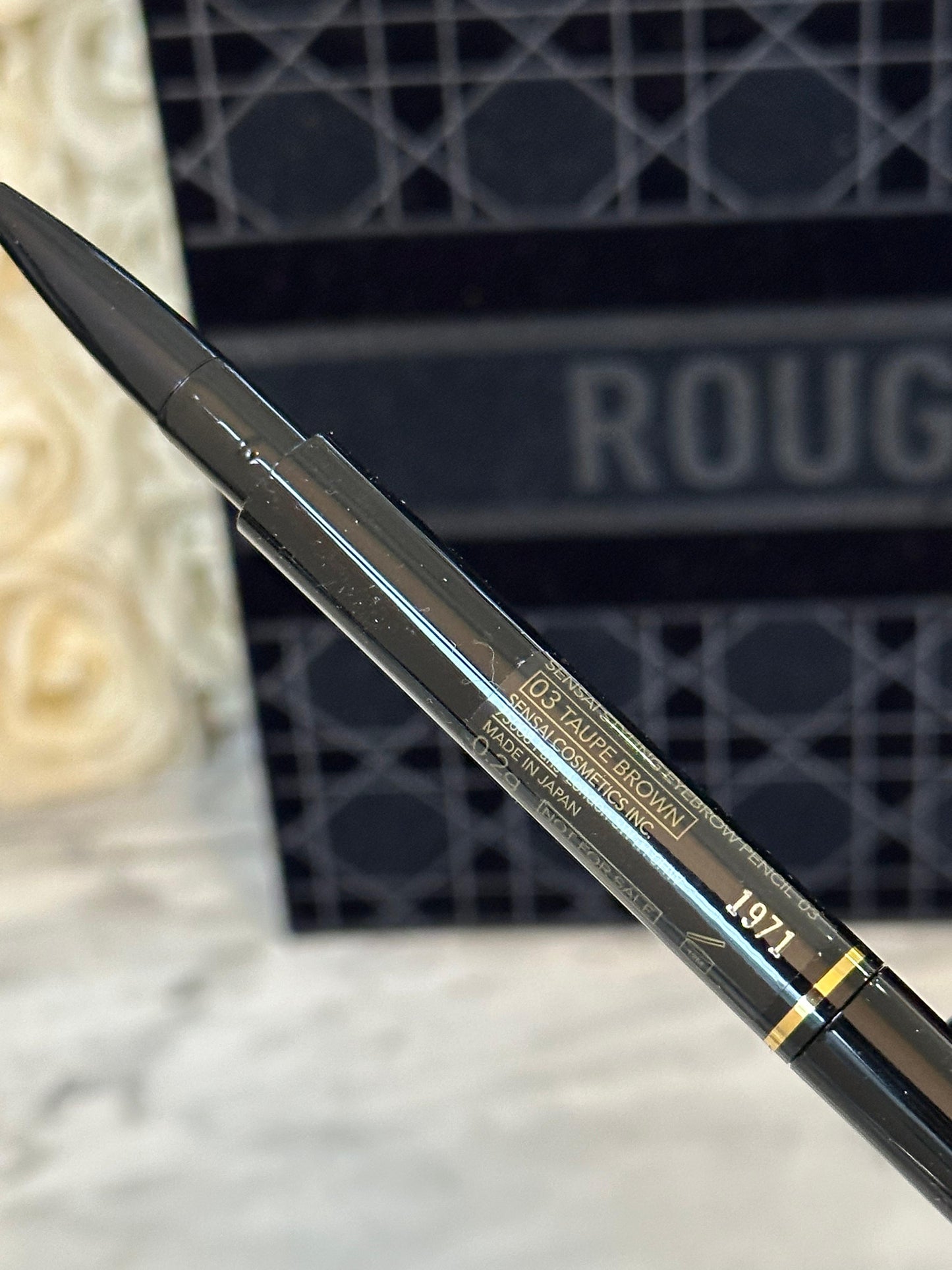 SENSAI
Styiling Eyebrow Pencil