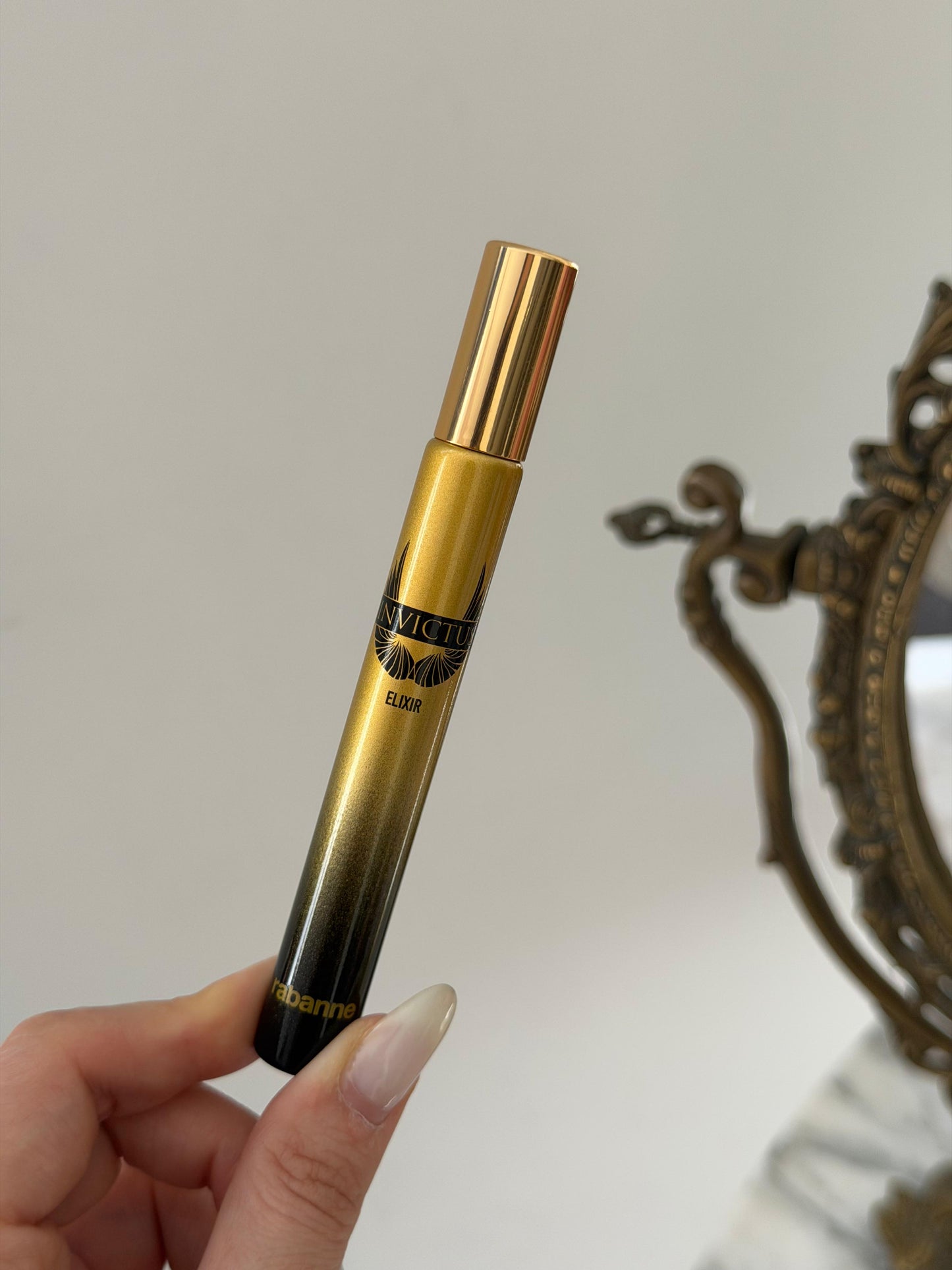 PACO RABANNE Invictus Parfum Elixir - Travel Size