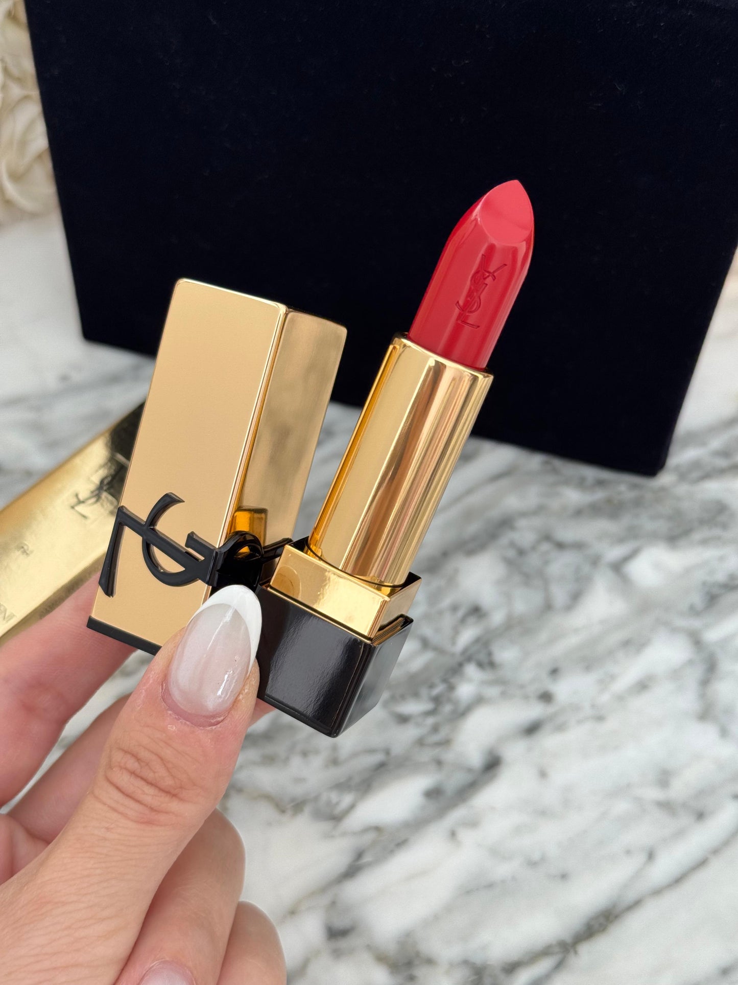 YSL Rouge Pur Couture Satin Colour Lipstick (R4)
Long-Lasting Comfort Smoothing Lip Care