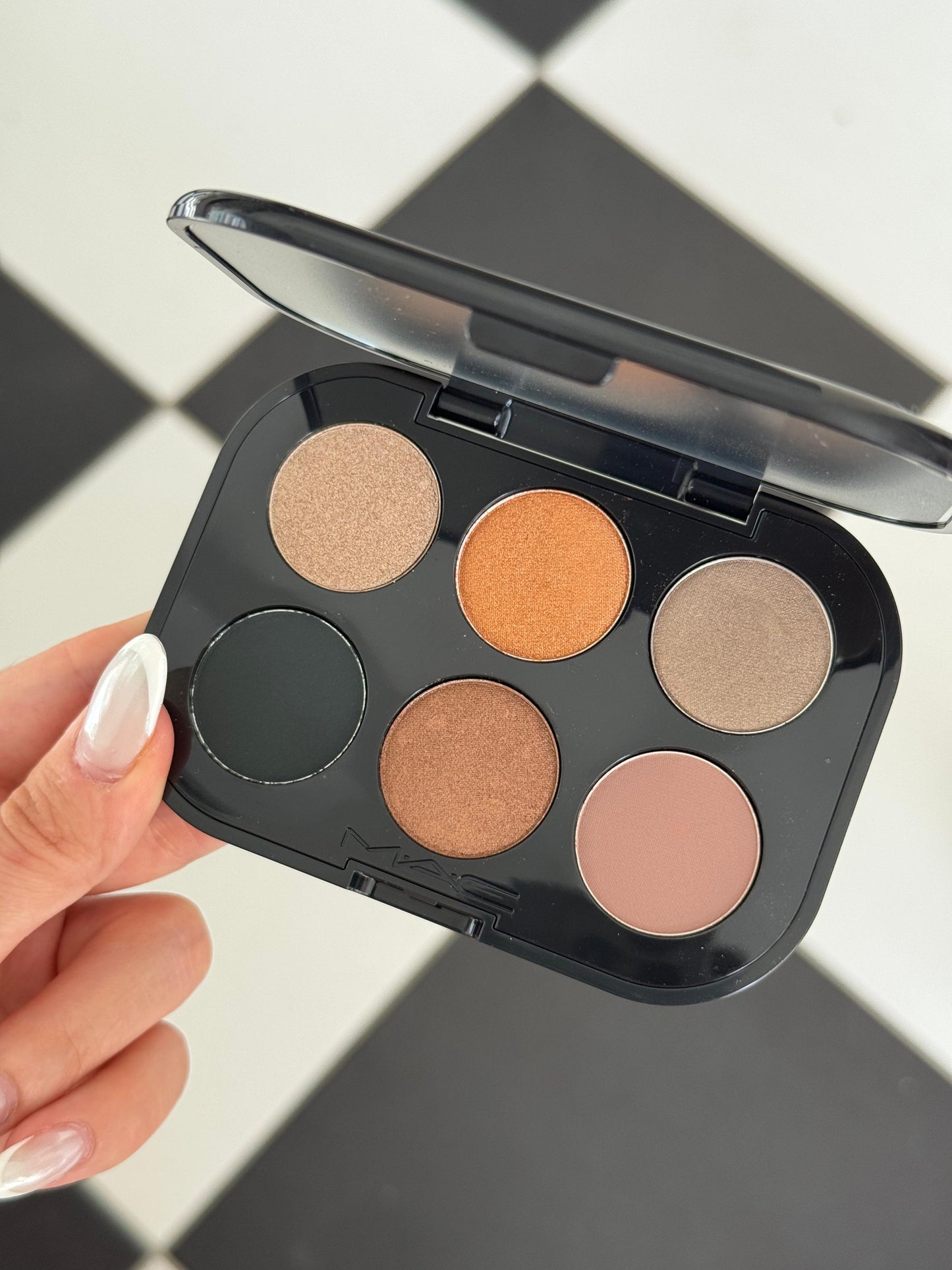 MAC Connect In Colour Eye Shadow Palette: Bronze Influence