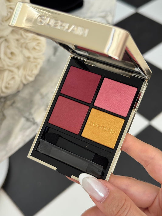 GUERLAIN Ombres G
Eyeshadow Quad
Multi-Effect, High Color & Long Wear (770)