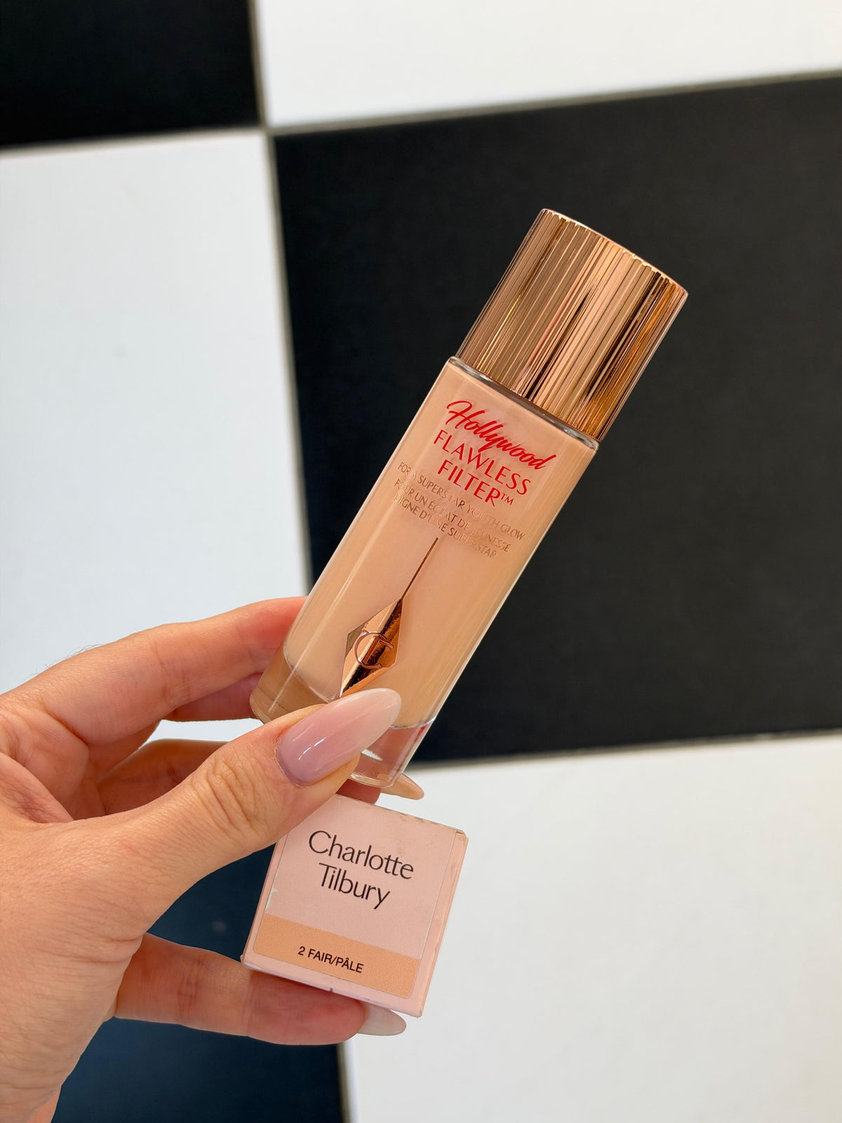 CHARLOTTE TILBURY Hollywood Flawless Filter For A Superstar Youth Glow Foundation Primer (2)