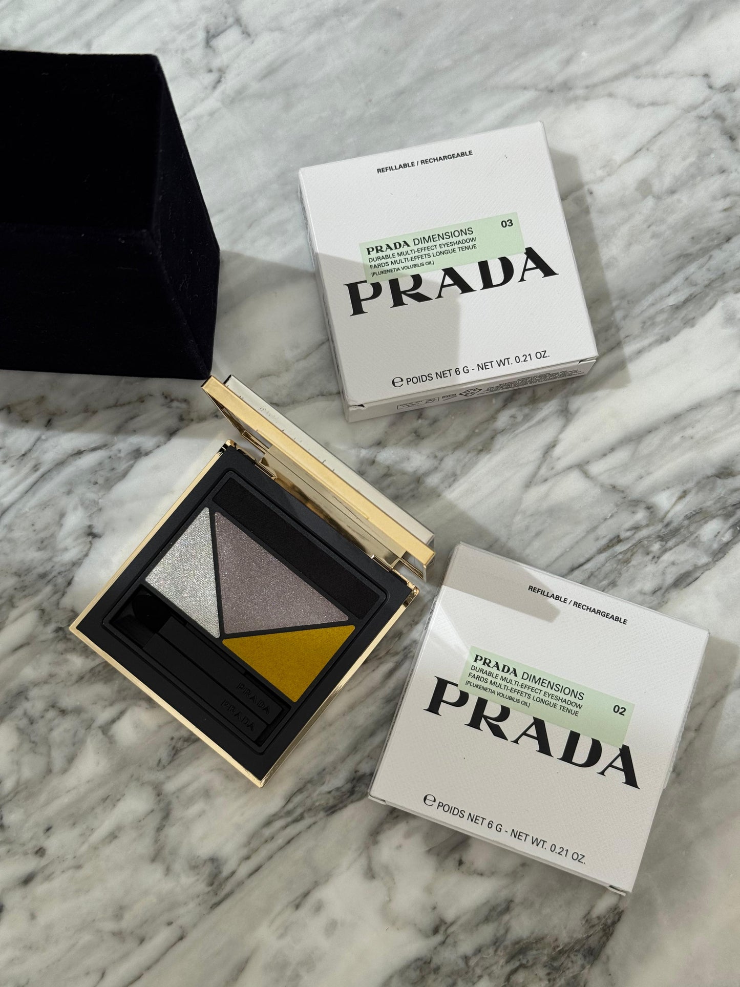 PRADA Dimensions
Durable Multi-Effect Eyeshadow (03)