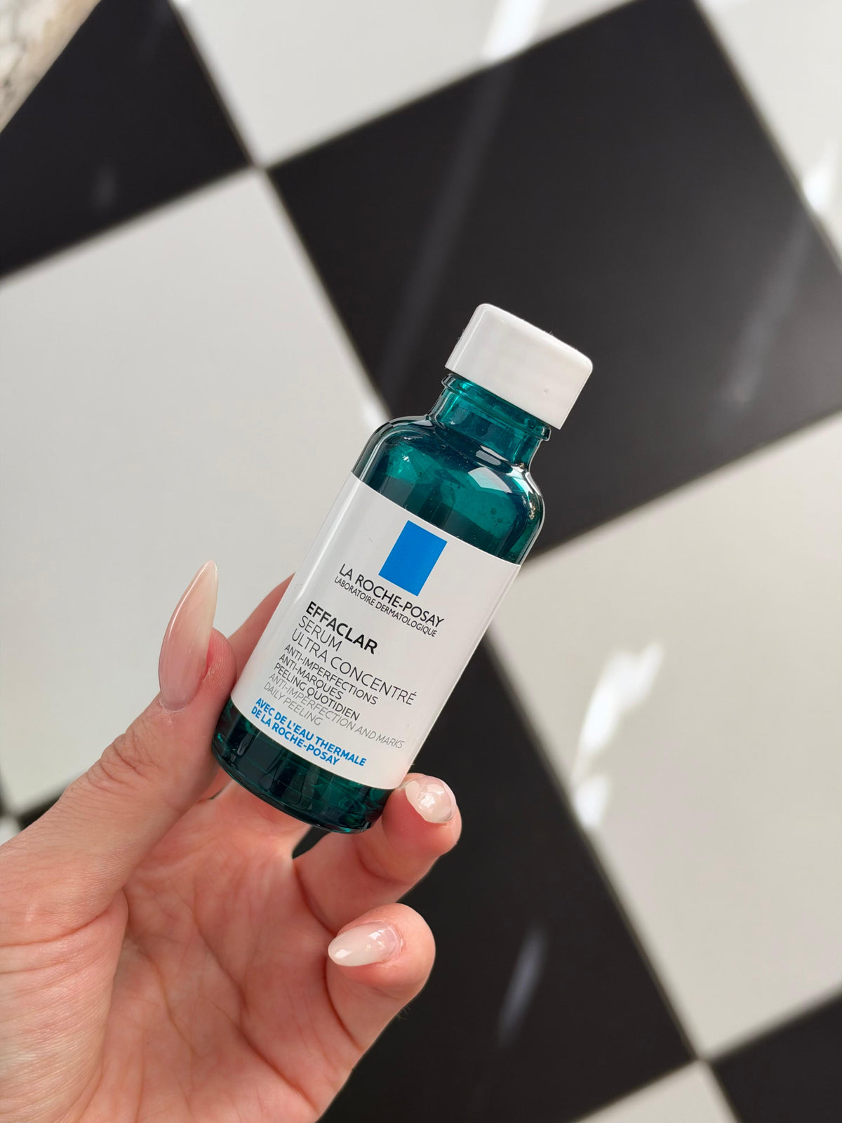LA ROCHE-POSAY Effaclar Ultra Concentrated Serum
For Adult Acne-Prone Skin, Persistent Imperfactions And Marks