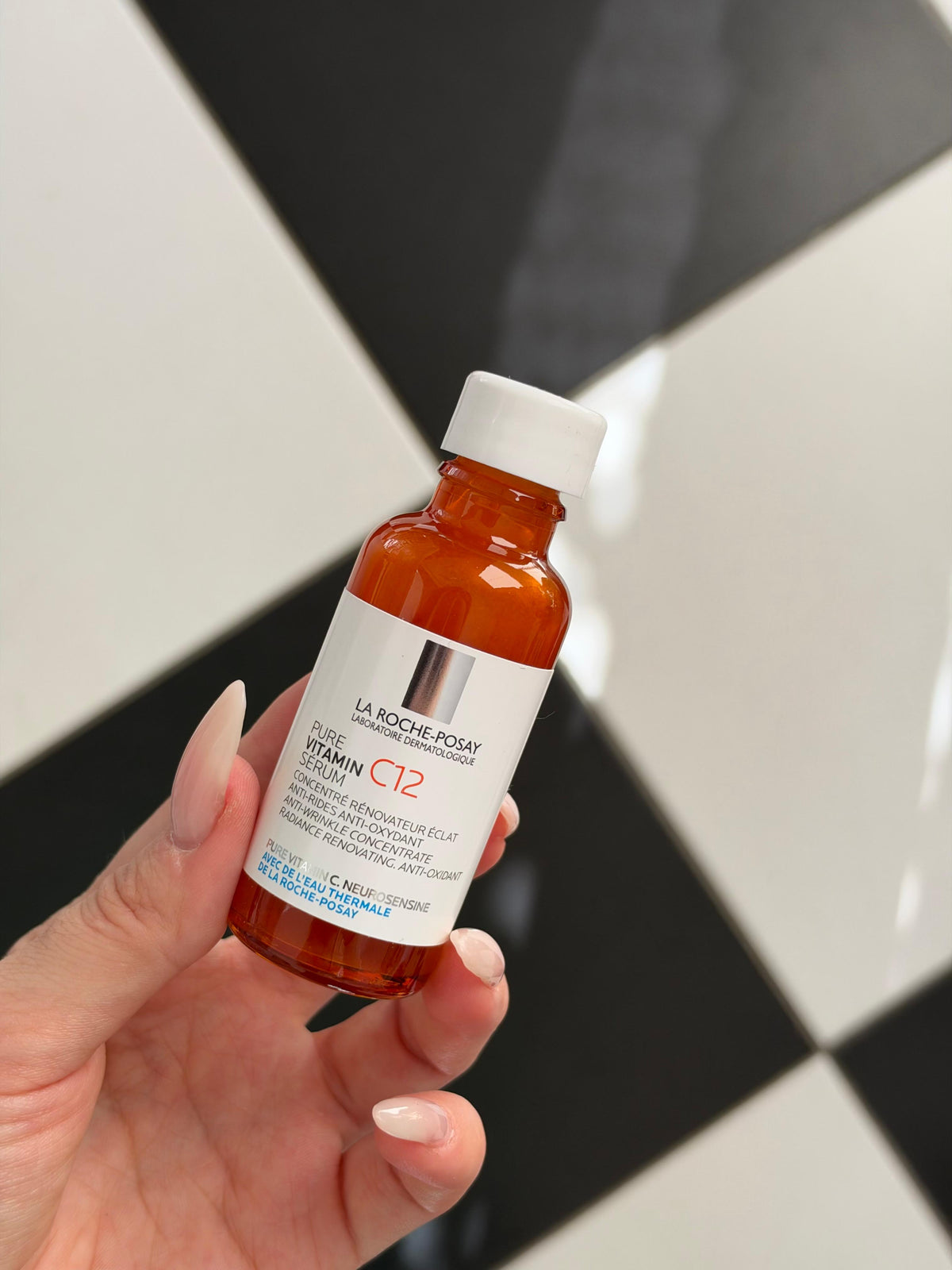 LA ROCHE-POSAY Pure Vitamim C12 Serum
Anti-aging Vitamin C Face And Neck Serum Visibly Reduces Wrinkles