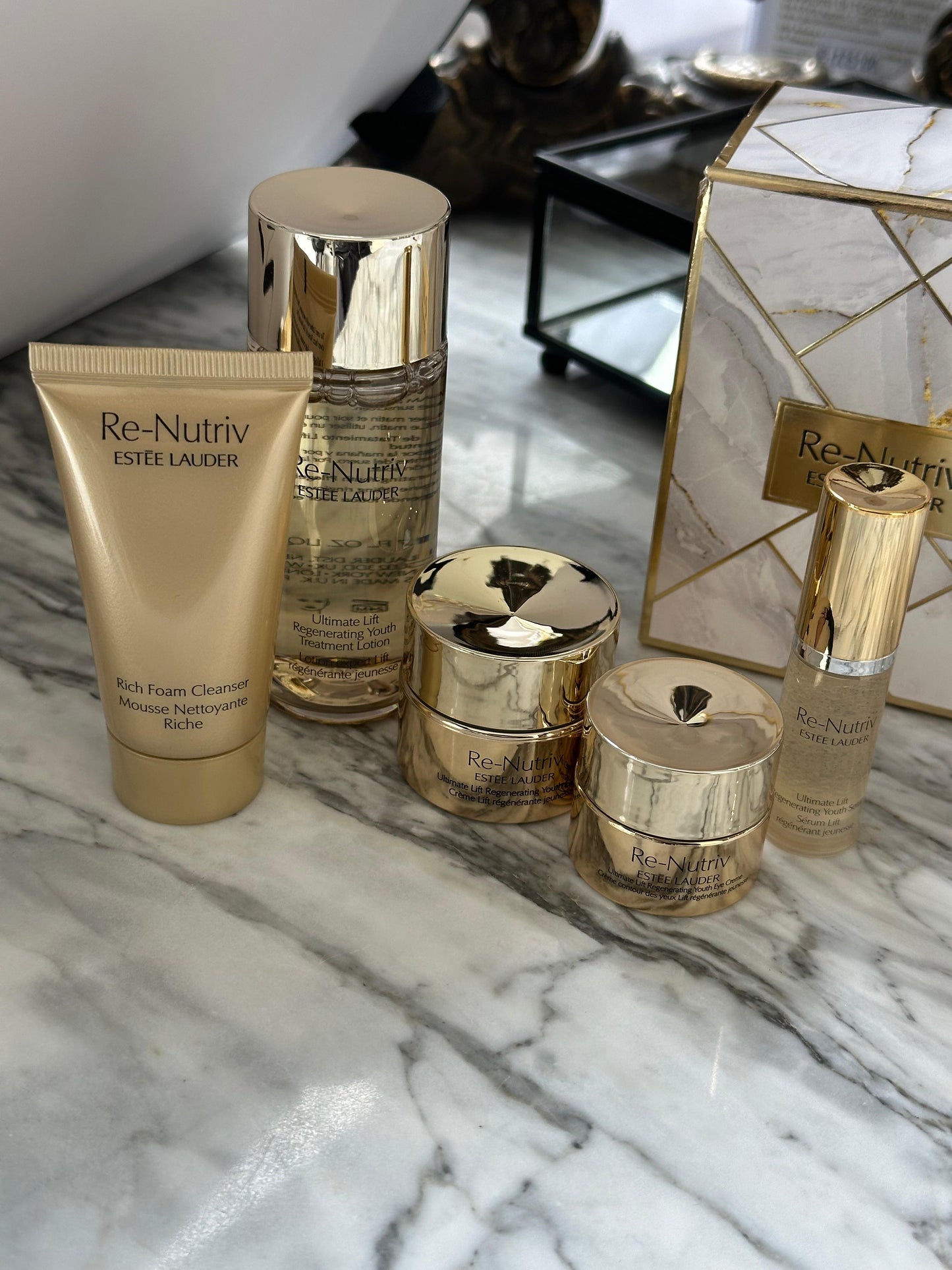 ESTÉE LAUDER Re-Nutriv Ultimate Lift Regeneration Youth Starter Set