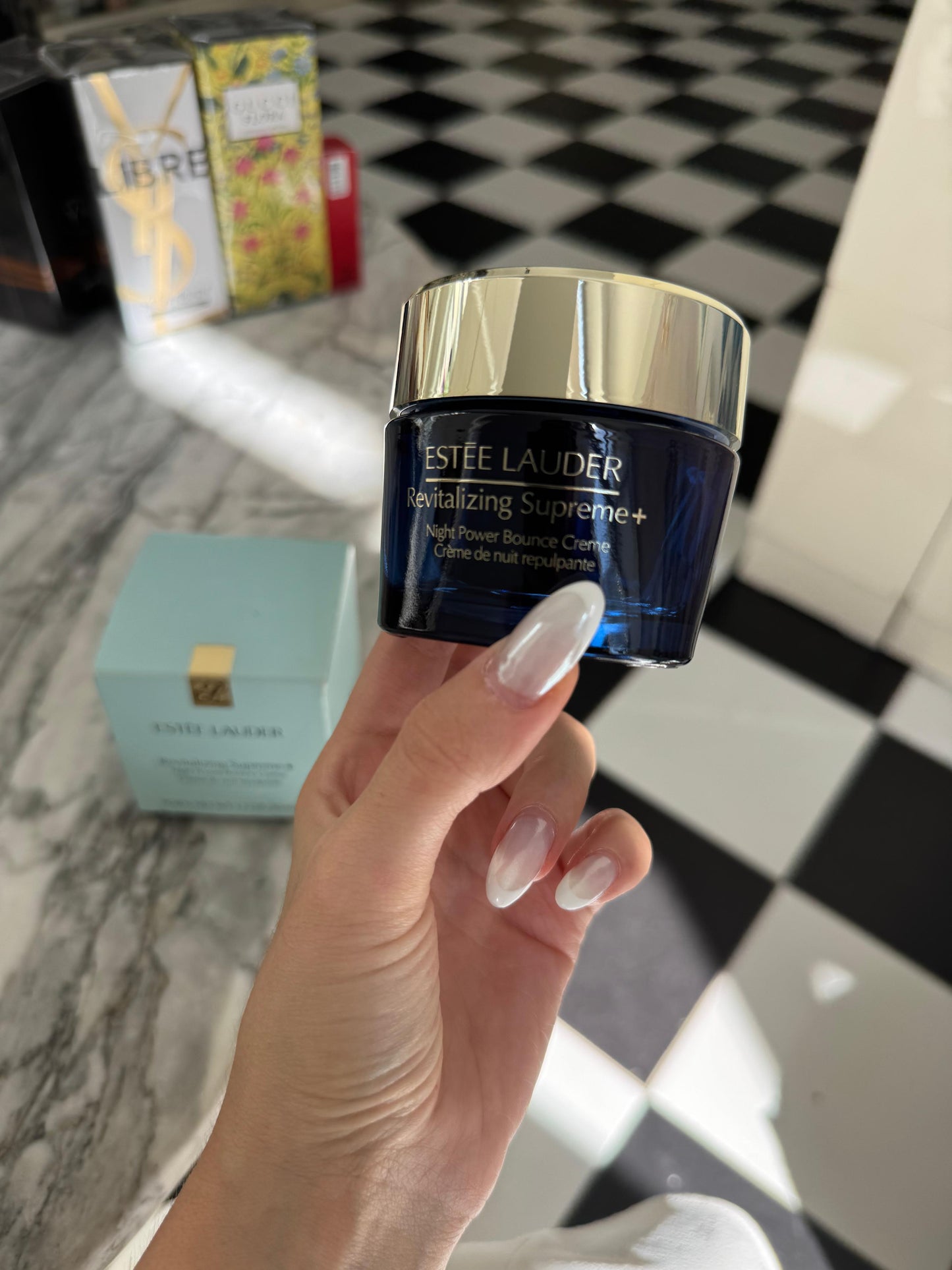 ESTÉE LAUDER Revitalizing Supreme+
Night Power Bounce Creme Moisturizer
