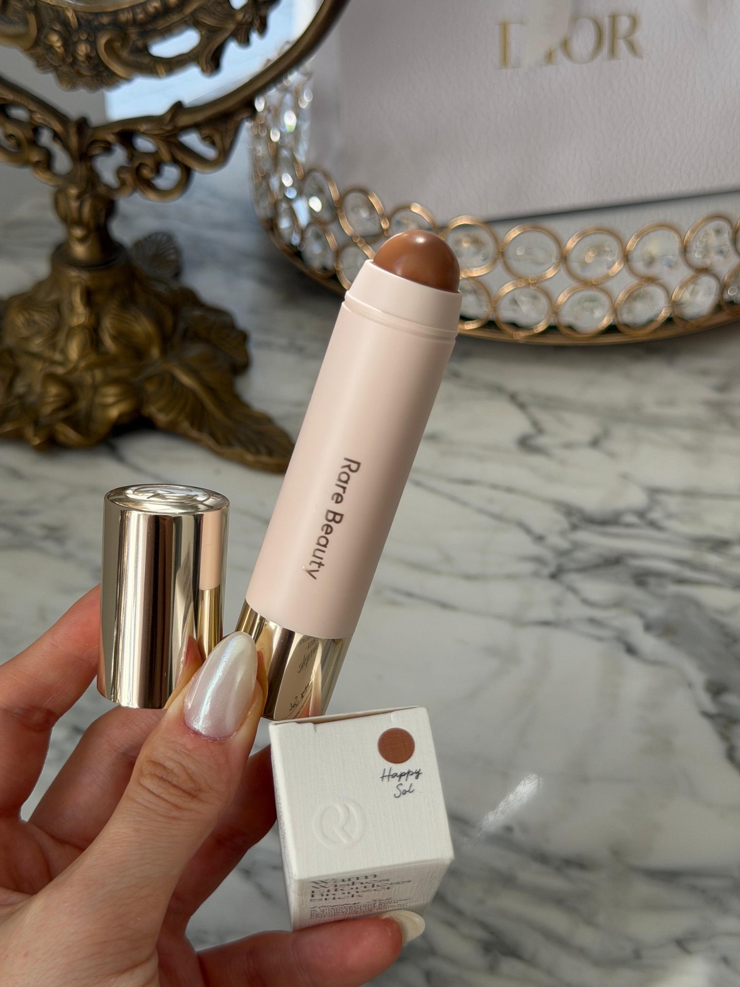 RARE BEAUTY Warm Wishes Effortless Bronzer Stick - Happy Sol
