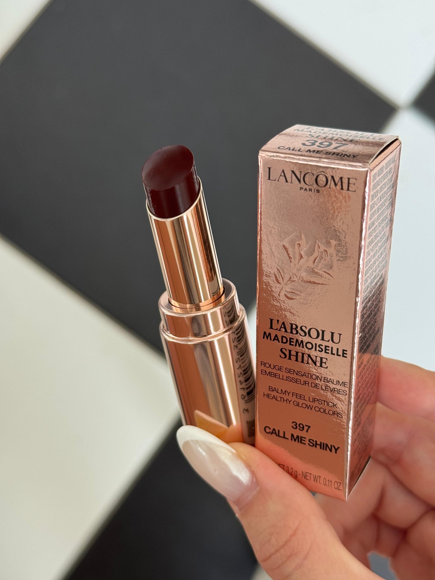 LANCÔME
L'Absolu Mademoiselle Shine (397)
Balmy Healthy Glow Lipstick