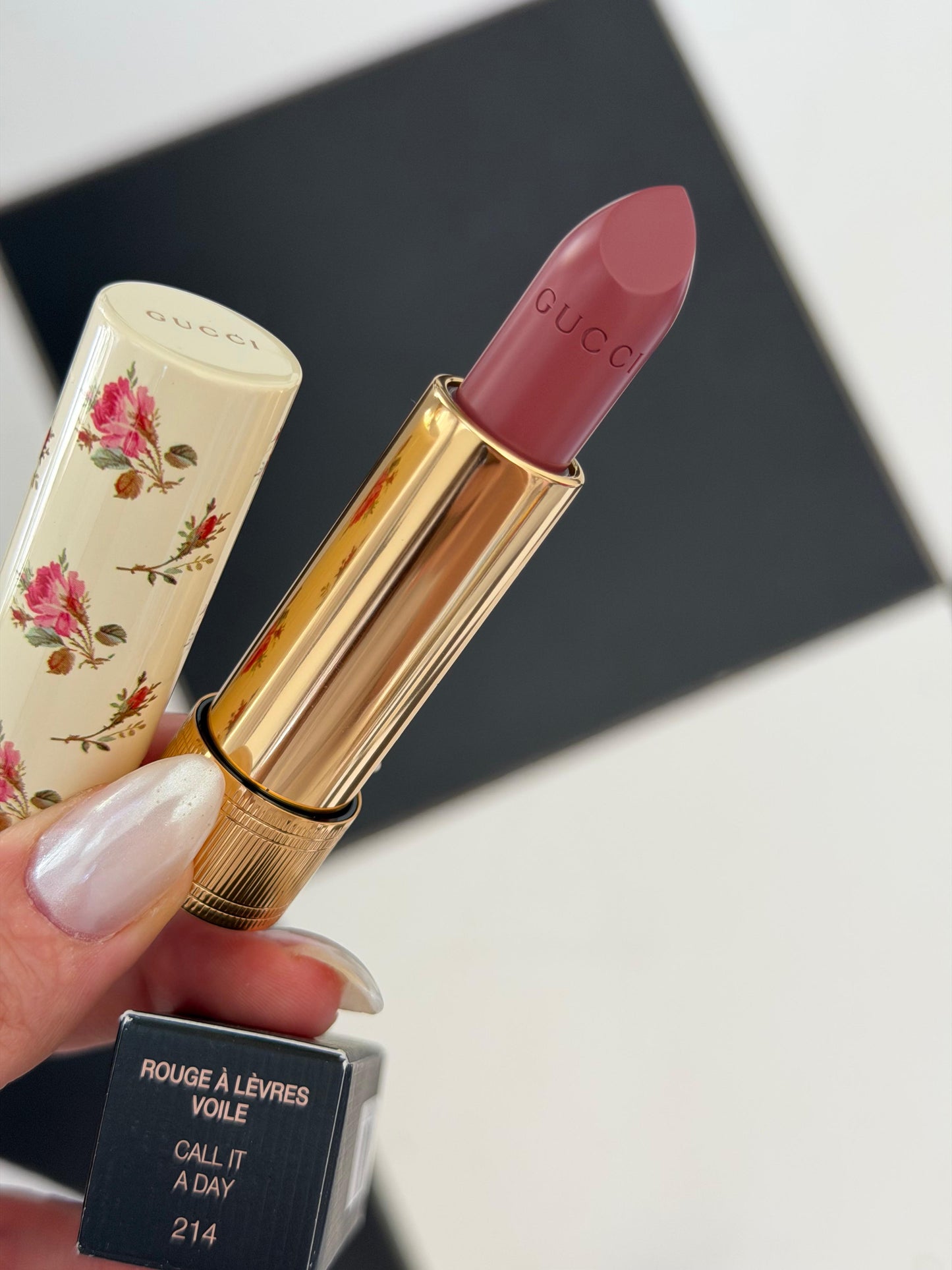 GUCCI Rouge À Lèvres Voile Lipstick (214)