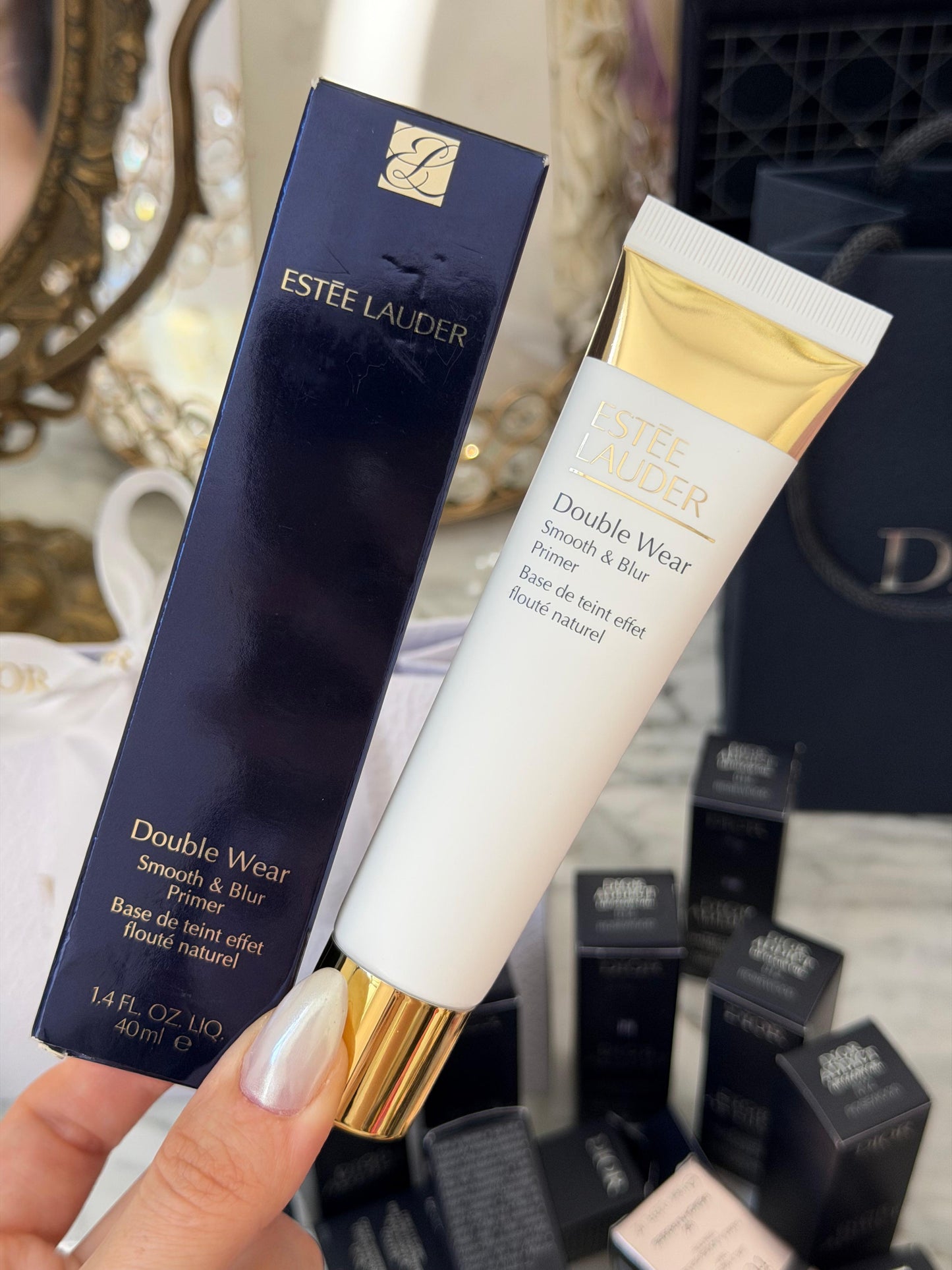 ESTÉE LAUDER Double Wear
Smooth & Blur Primer