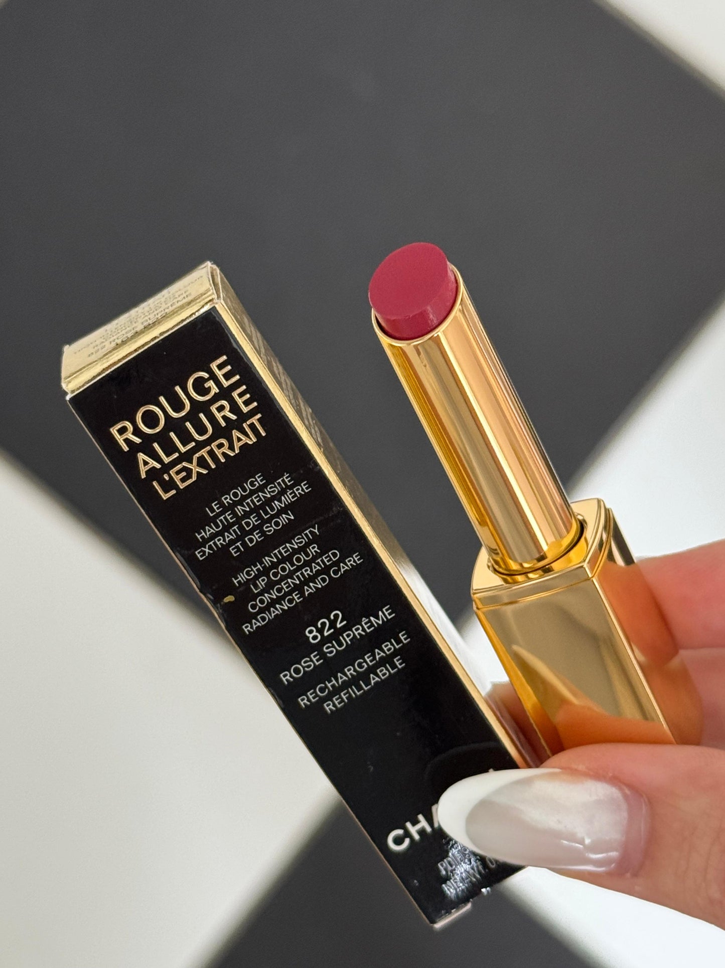 CHANEL Rouge Allure L’Extrait
High-Intensity Lipstick (822) - Concentrated Radiance and Care