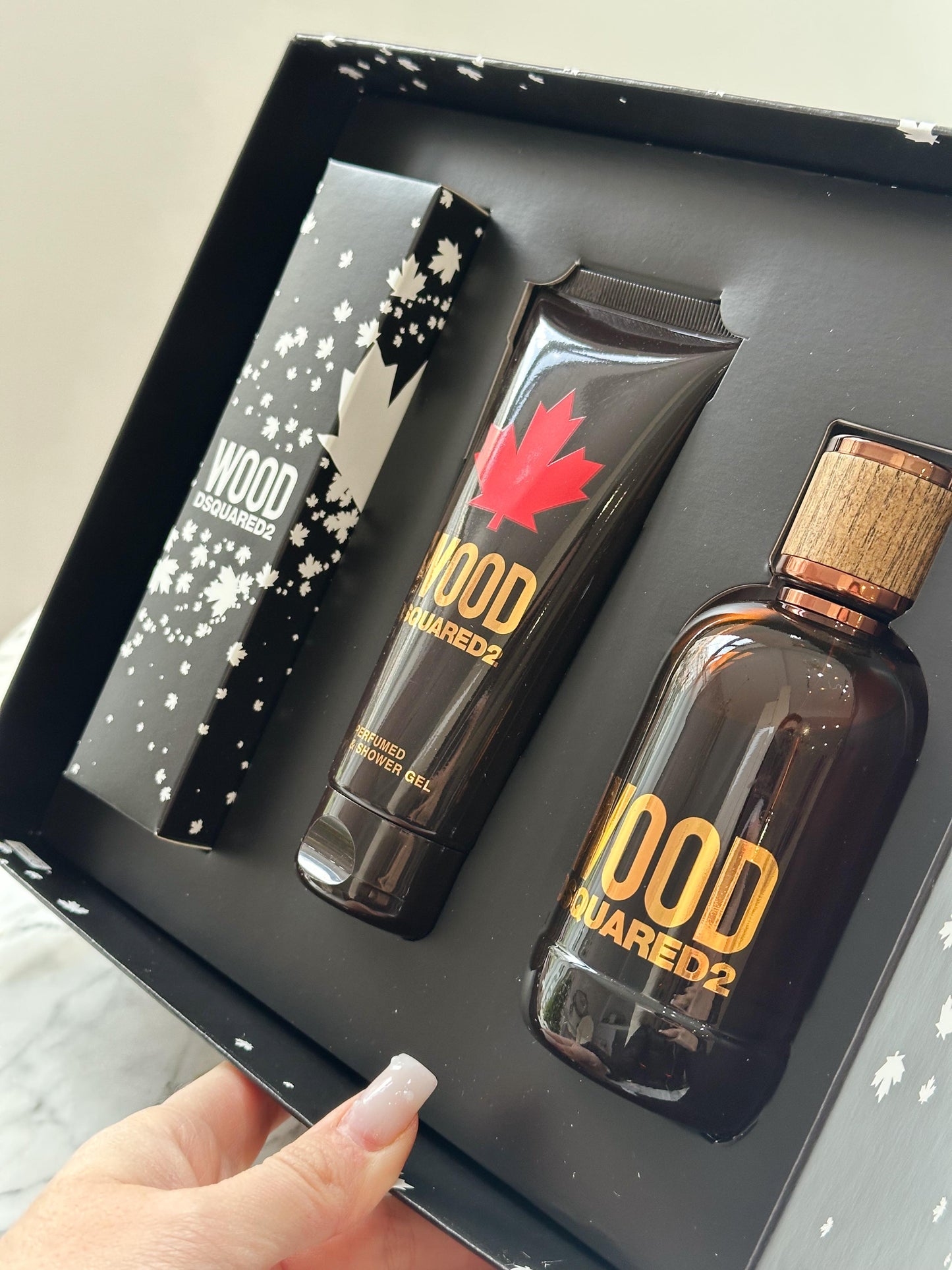 DSQUARED2 Wood Eau De Toilette 100ml Gift Set (100ml + 100ml + Key Ring)