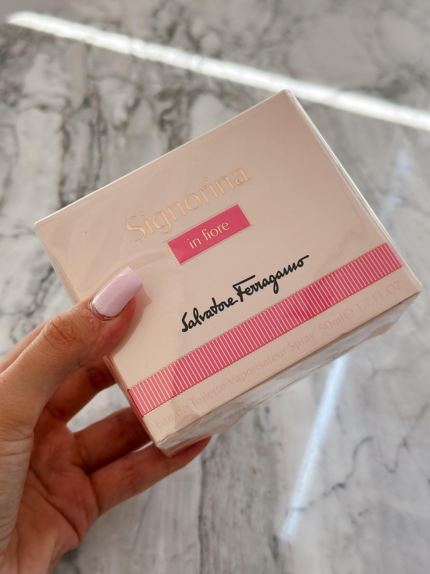 FERRAGAMO Signorina In Fiore Eau de Toilette 50ml