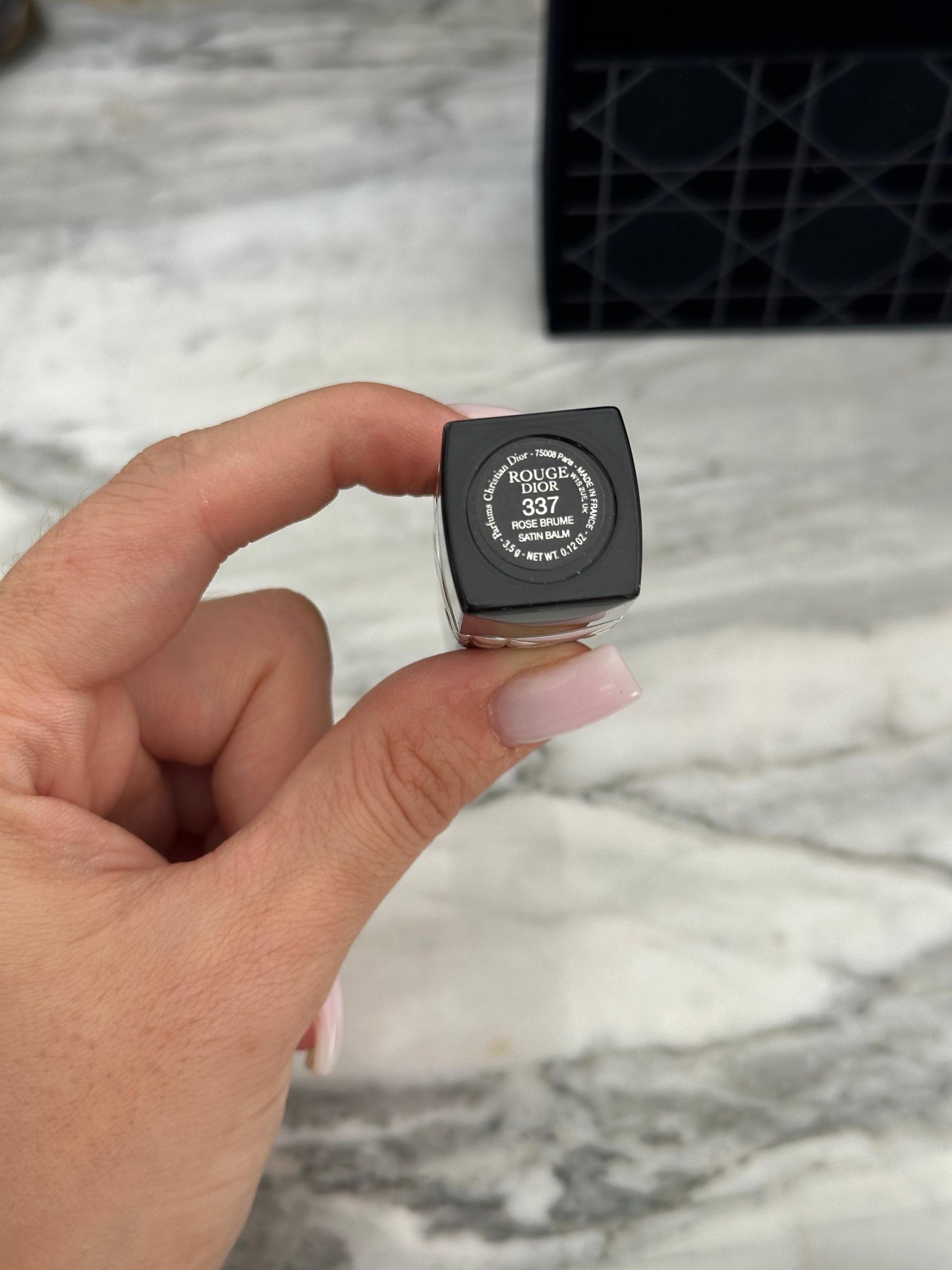 DIOR Rouge (337)
Couture Color Lipstick - Velvet and Satin Finishes - Hydrating Floral Lip Care - Long Wear