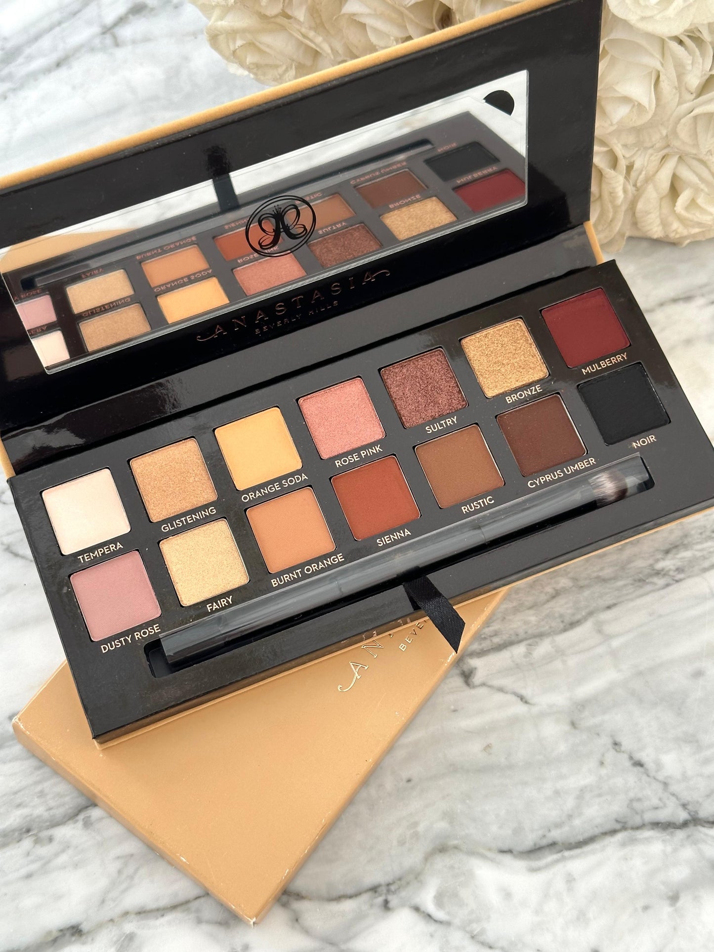 ANASTASIA BEVERLY HILLS Soft Glam Eyeshadow Palette