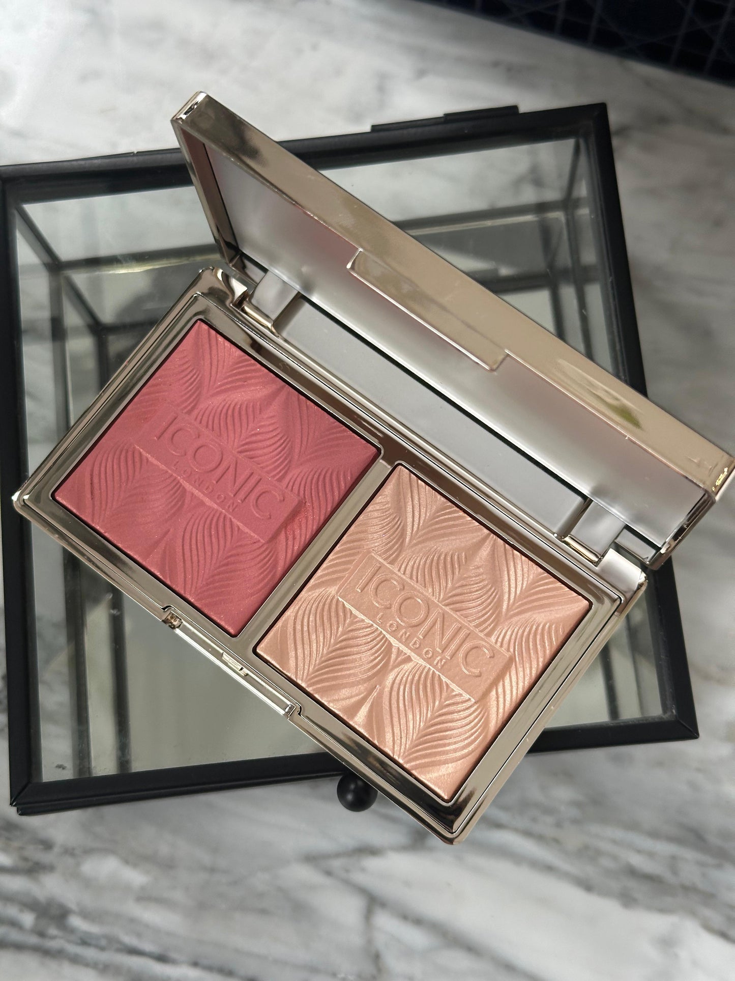 ICONIC London
Silk Glow Duo - Rose Glow