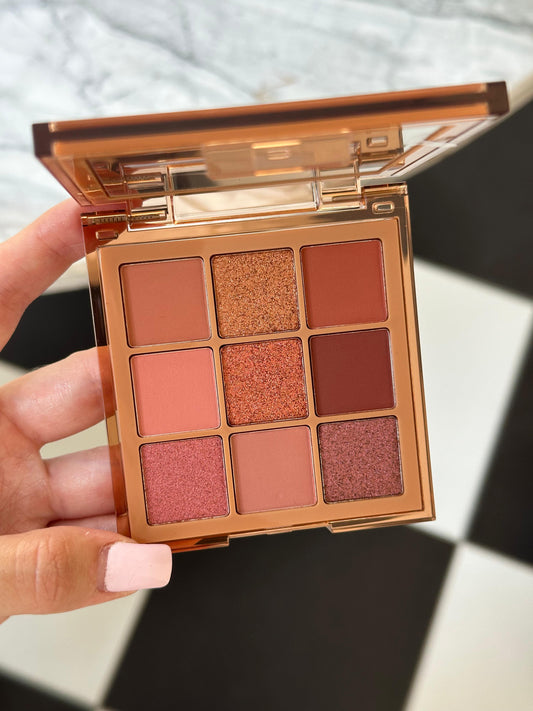 HUDA BEAUTY Nude Obsessions Eyeshadow Palette - Medium