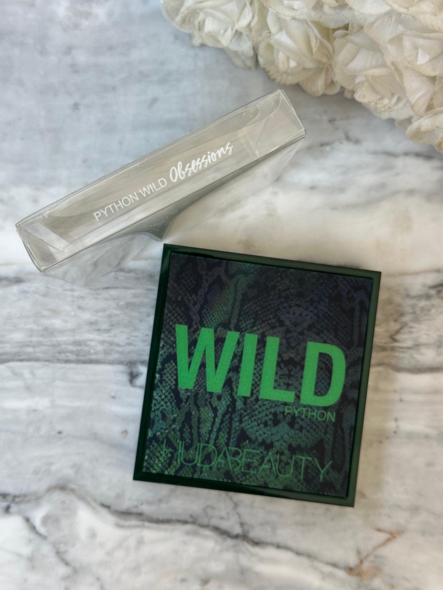 HUDA BEAUTY Wild Python Obsessions Eyeshadow Palette