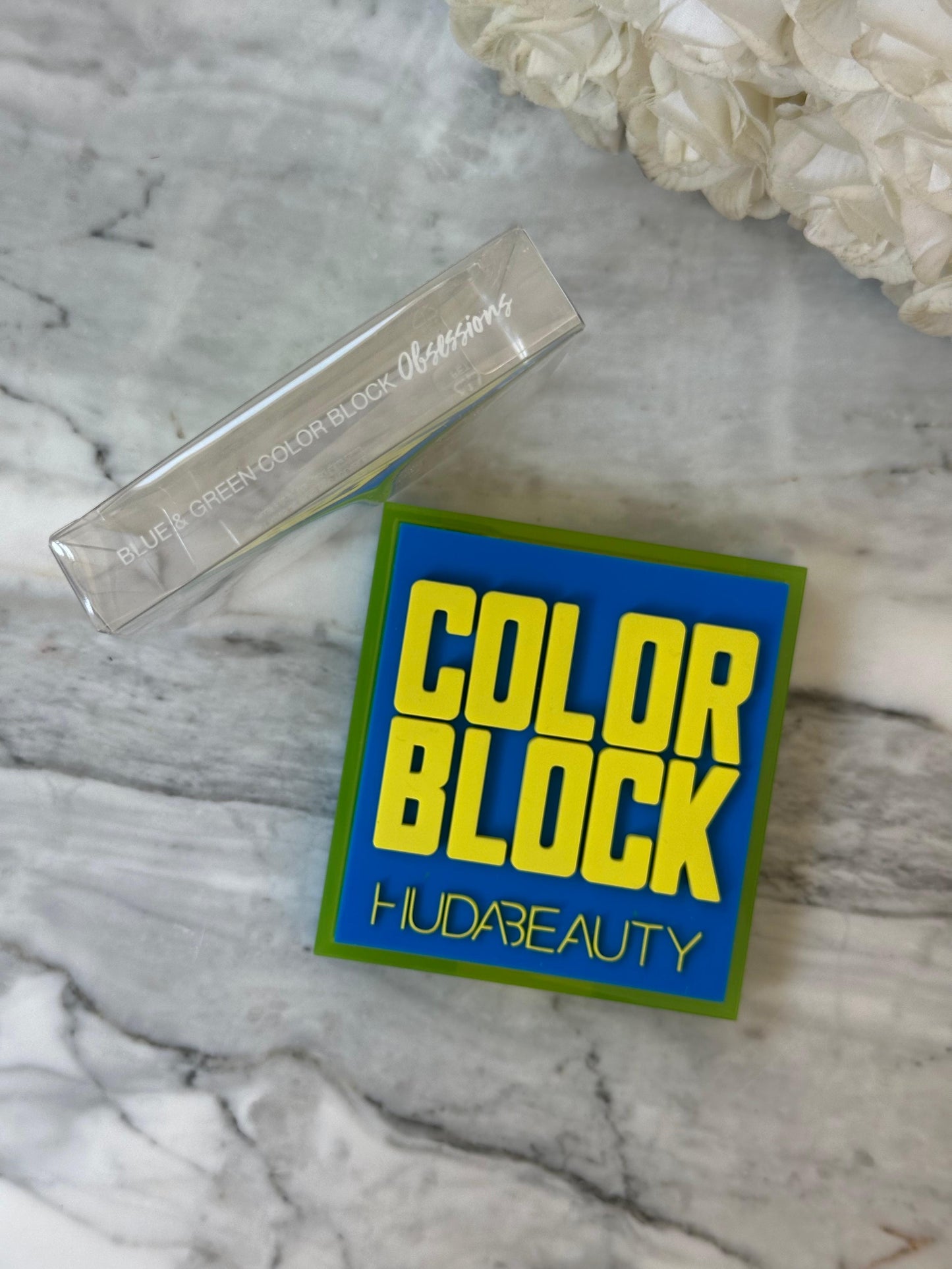 HUDA BEAUTY
Color Block Obsessions Eyeshadow Palette - Blue and Green