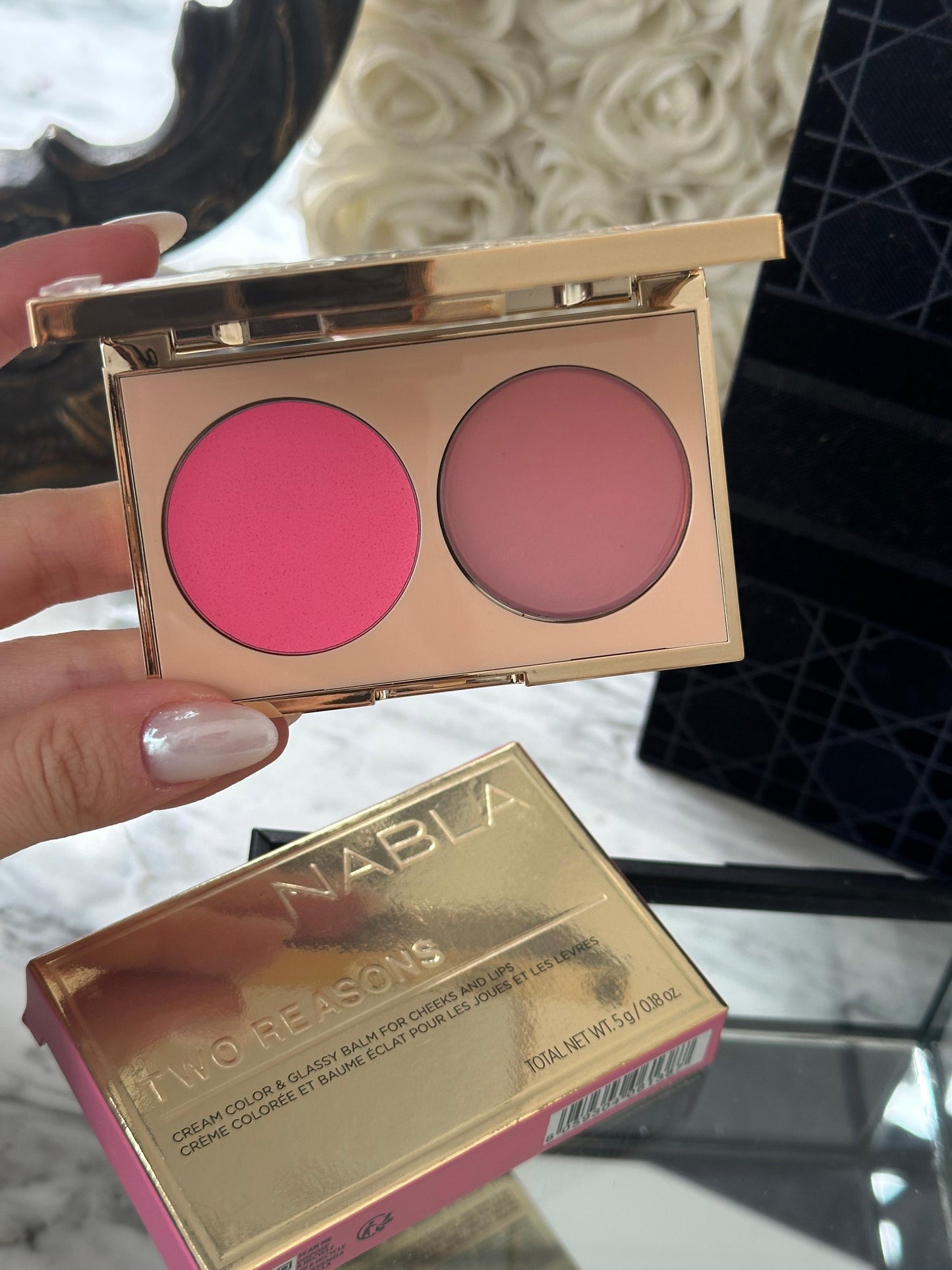 NABLA Two Reasons
Cream Color & Glassy Balm Duo For Cheeks And Lips