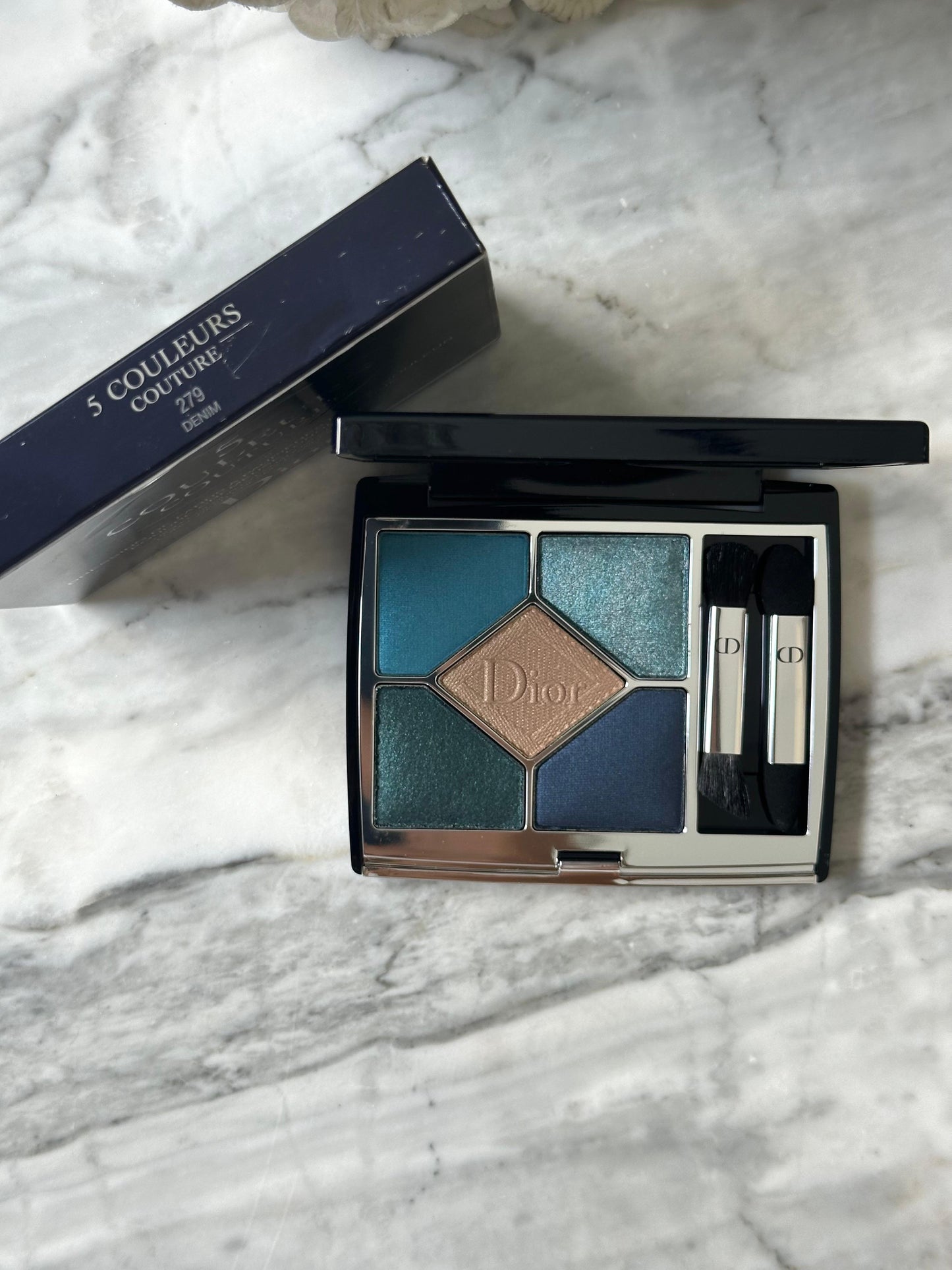 DIOR Diorshow 5 Couleurs
Eye Palette - 5 Eyeshadows - High Color and Long Wear (279)