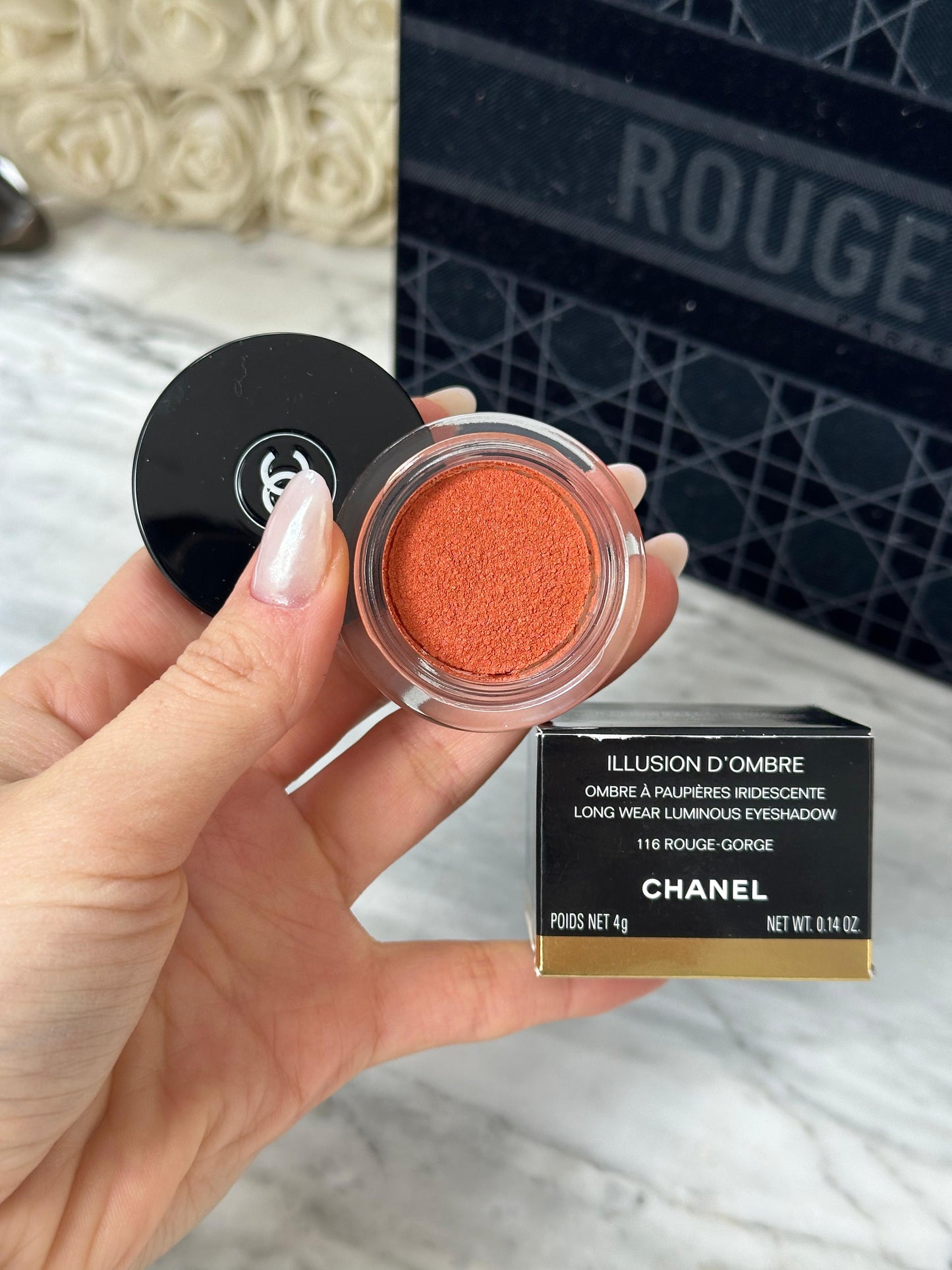 CHANEL Illusion D'Ombre
Long Wear Luminous Eyeshadow Rouge-Gorge (116)