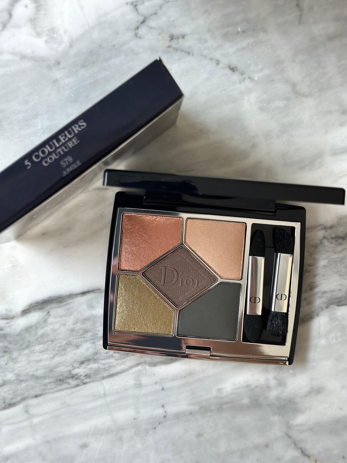 DIOR Diorshow 5 Couleurs
Eye Palette - 5 Eyeshadows - High Color and Long Wear (579)