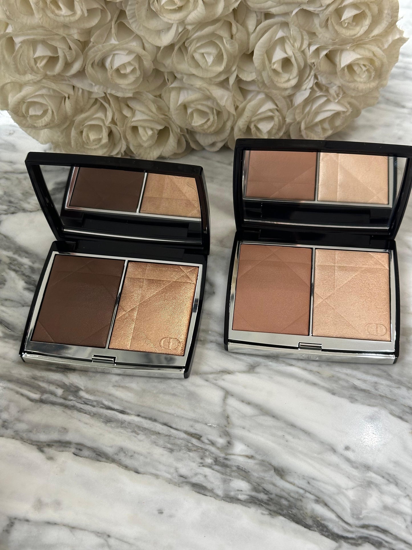 DIOR Rouge Blush Colour & Glow (200)
Multi-Use Face Palette – Color and Highlighter Duo