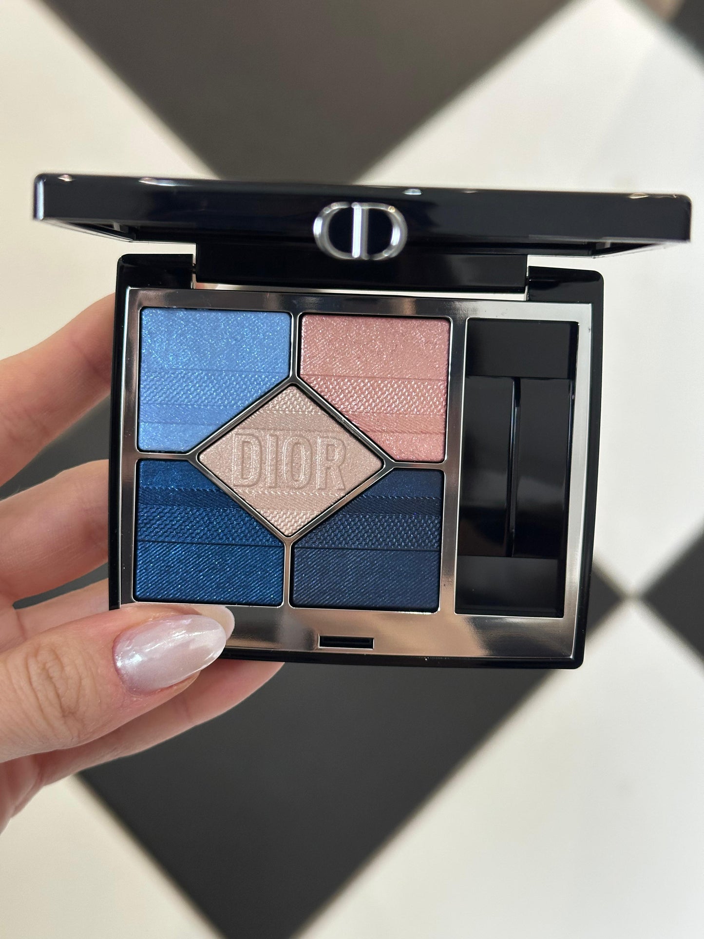 DIOR
Diorshow 5 Couleurs Paris - Limited Edition 173 L'Etoile