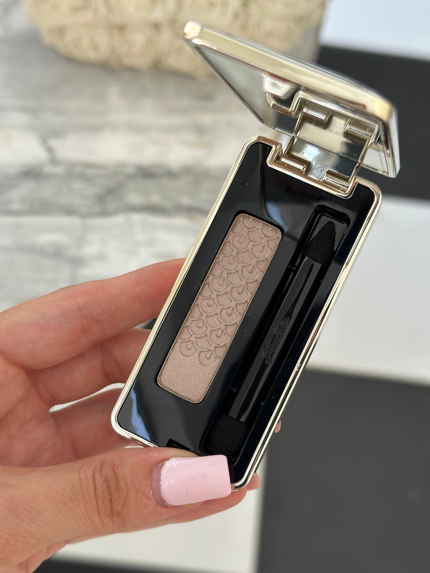 GUERLAIN Ecrin 1 Couleur Eyeshadow Silky Powder