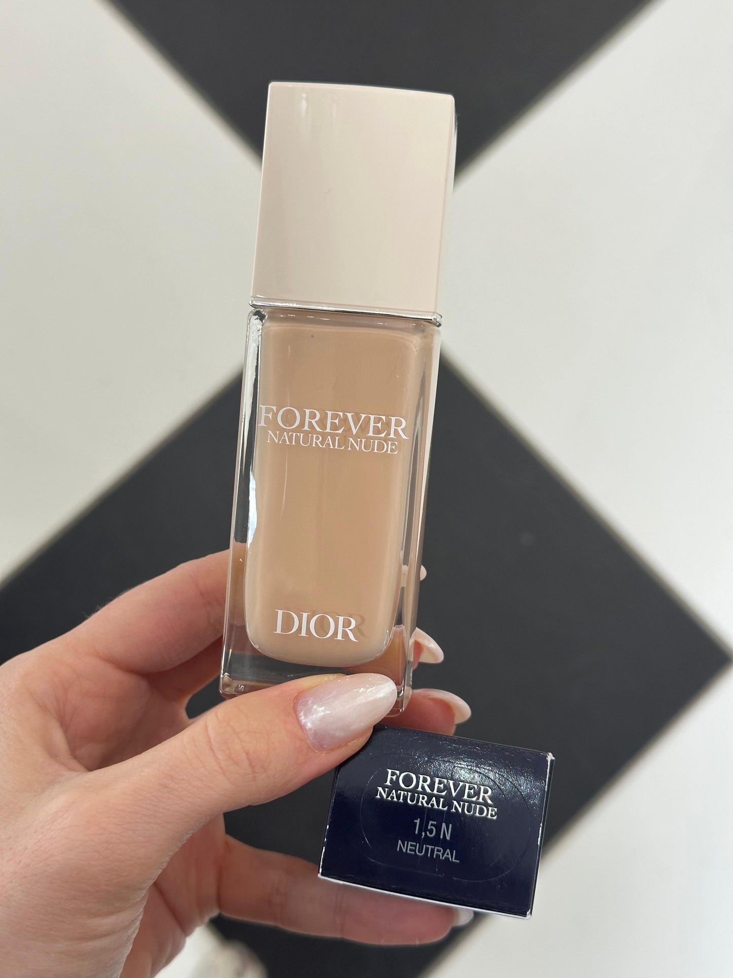 DIOR Forever Natural Nude
Longwear Foundation - 96% Natural-Origin Ingredients