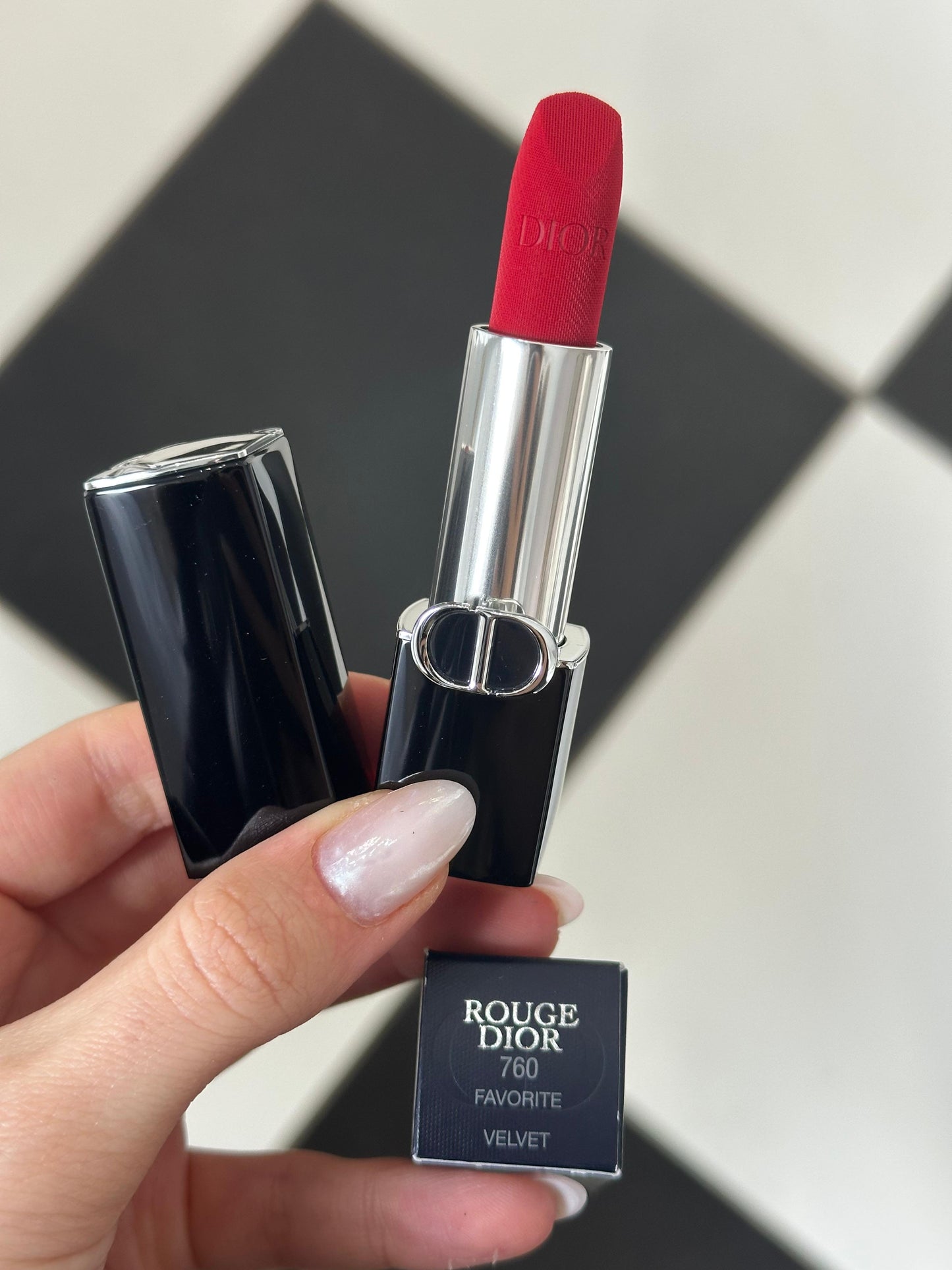 DIOR Rouge (New)
Lipstick Satin, Matte, Velvet Hydrating Floral Lip Care - Long Wear
