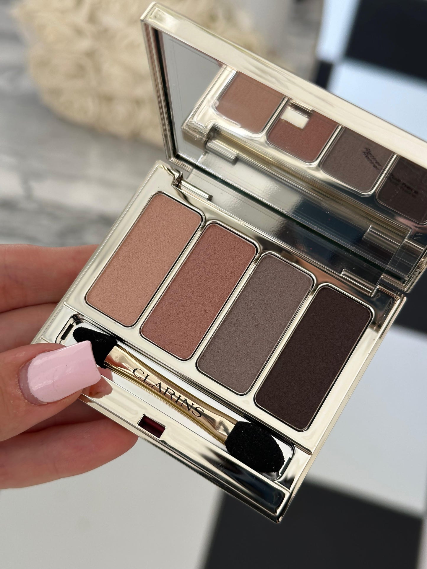 CLARINS
Palette 4 Couleur Eyeshadow Palette Smoothin & Long-Lasting (01)