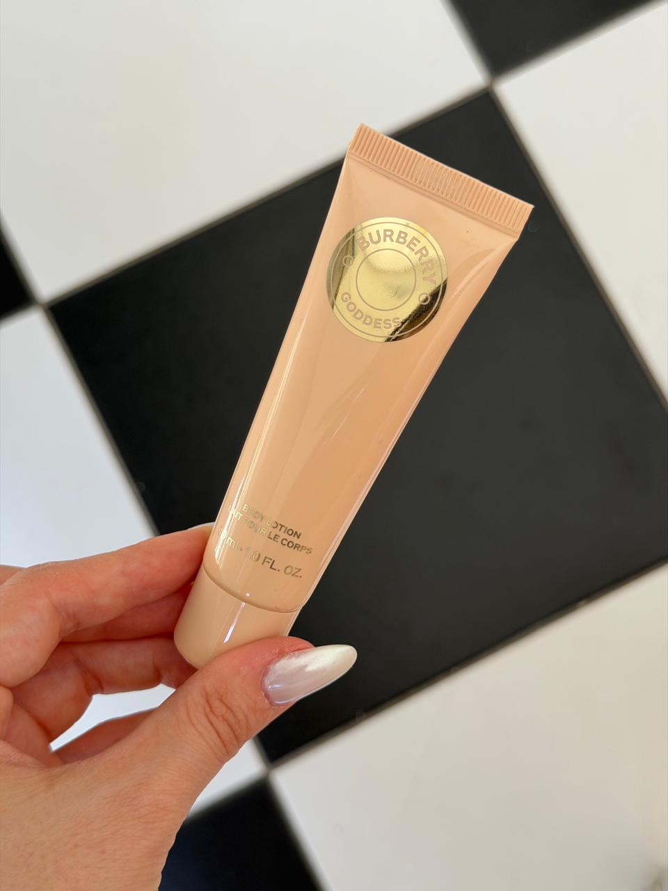 BURBERRY Goddess Body Lotion