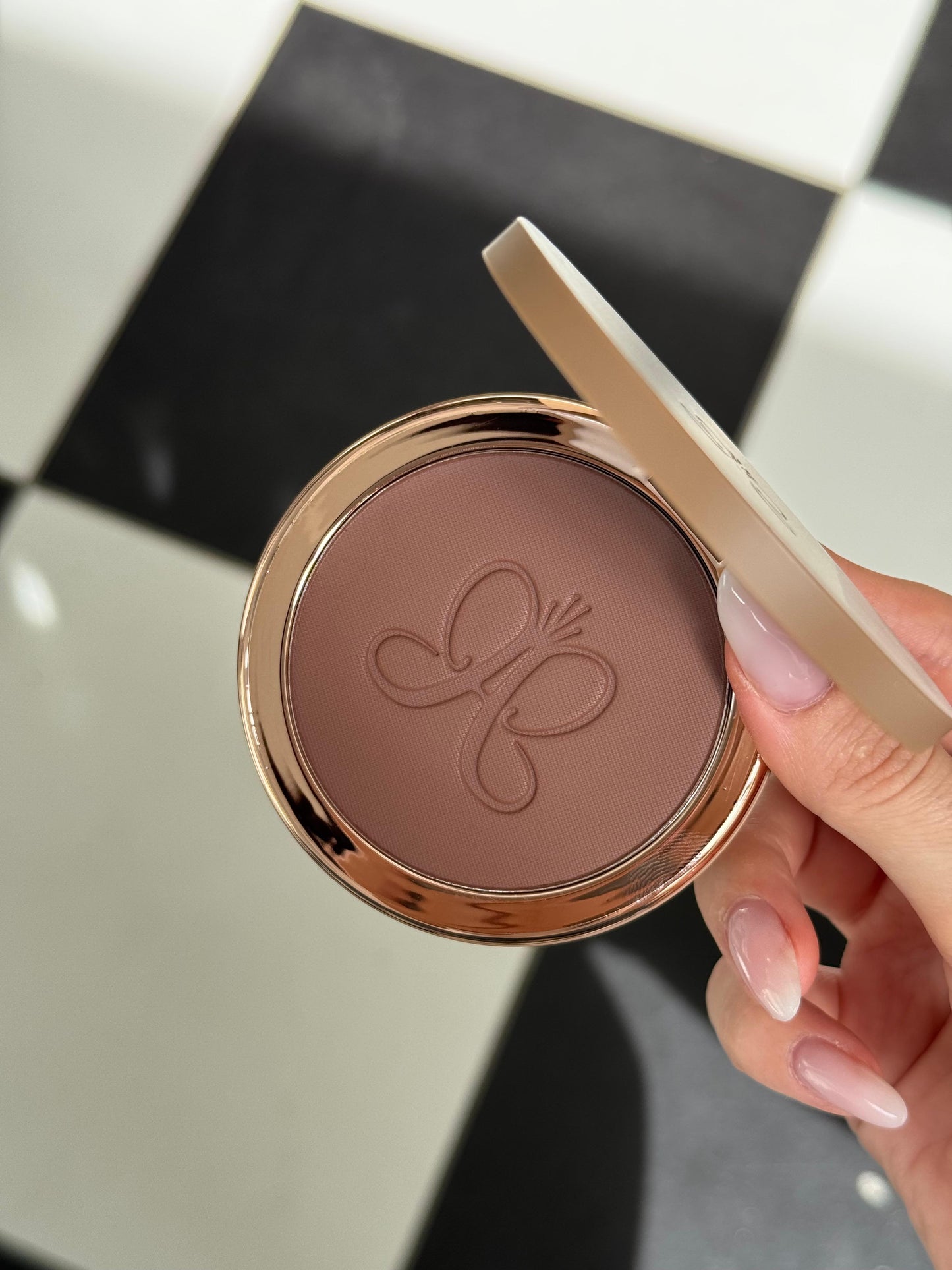 ANASTASIA BEVERLY HILLS Smooth Blur Bronzer - Bronze Bay