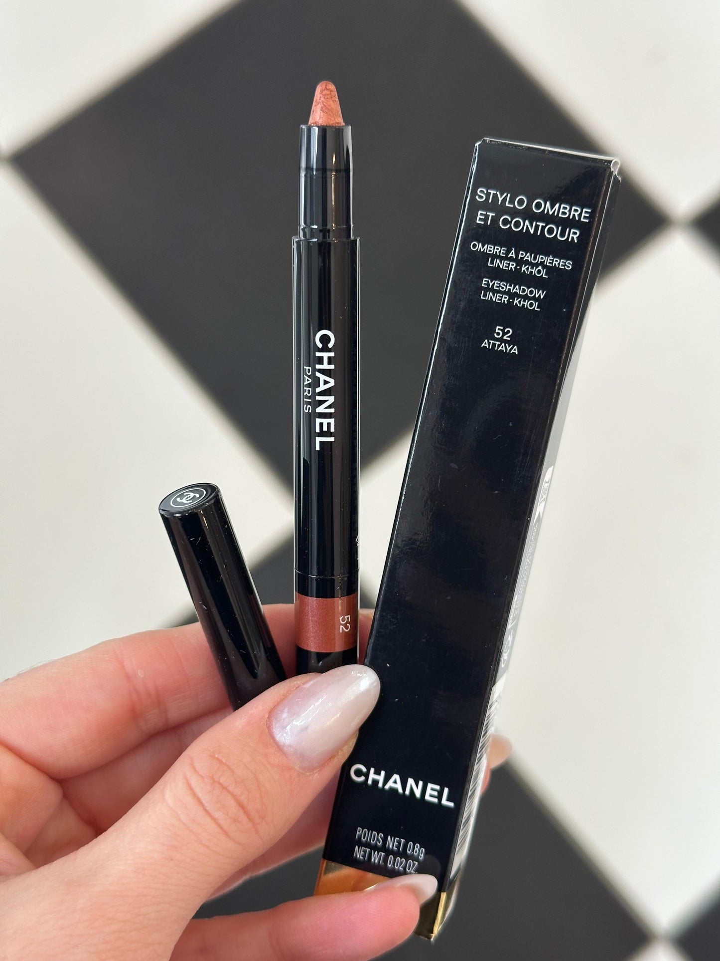 CHANEL Stylo Ombre Et Contour (48)
Eyeshadow – Liner – Khôl