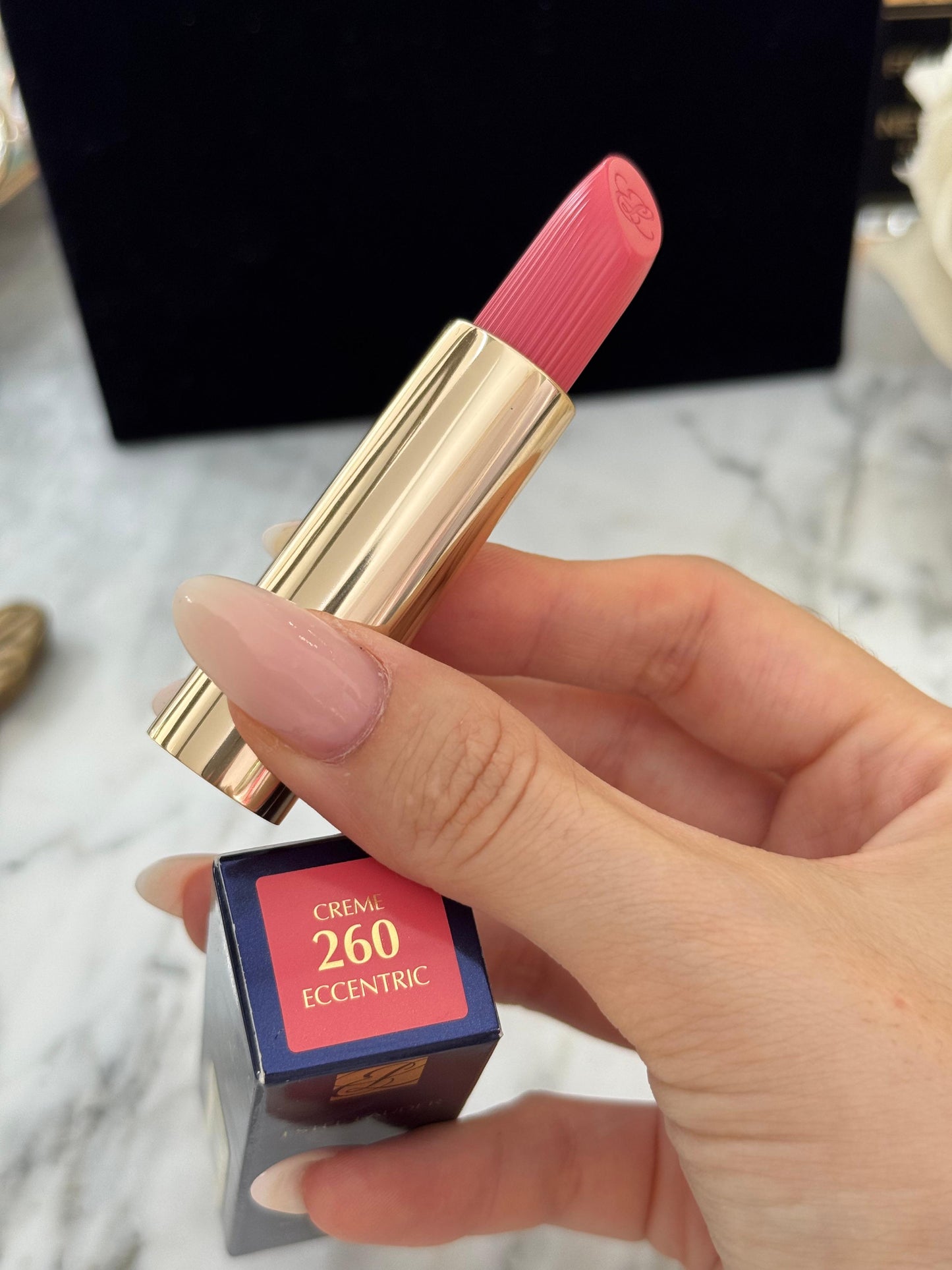 ESTÉE LAUDER Pure Color
Creme Lipstick (260)