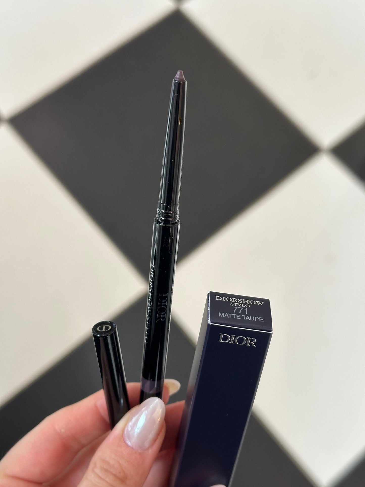 DIOR Diorshow Stylo (771)
24H-Wear Waterproof Eyeliner - Intense Color, Creamy Texture