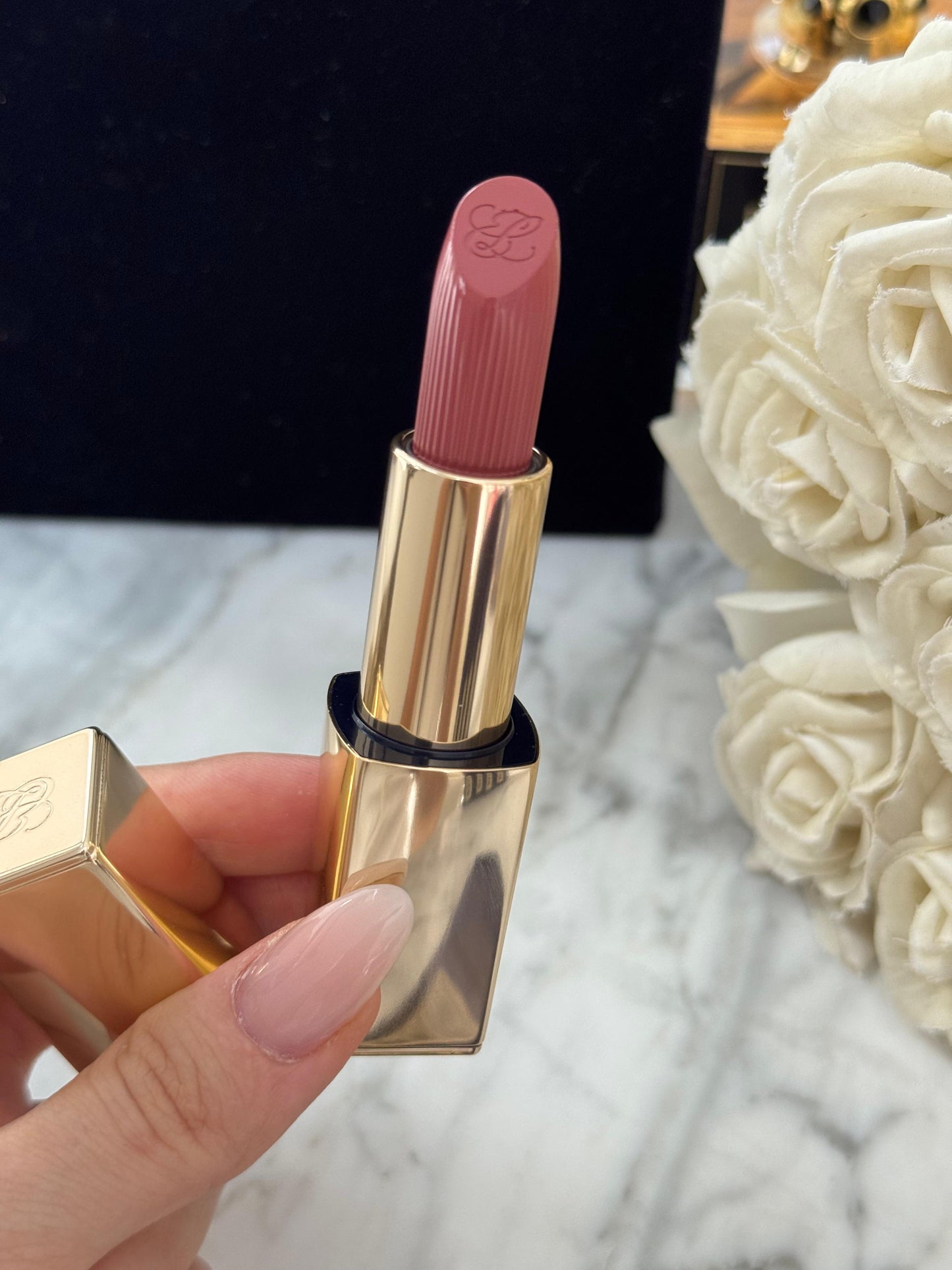 ESTÉE LAUDER Pure Color
Creme Lipstick (561)