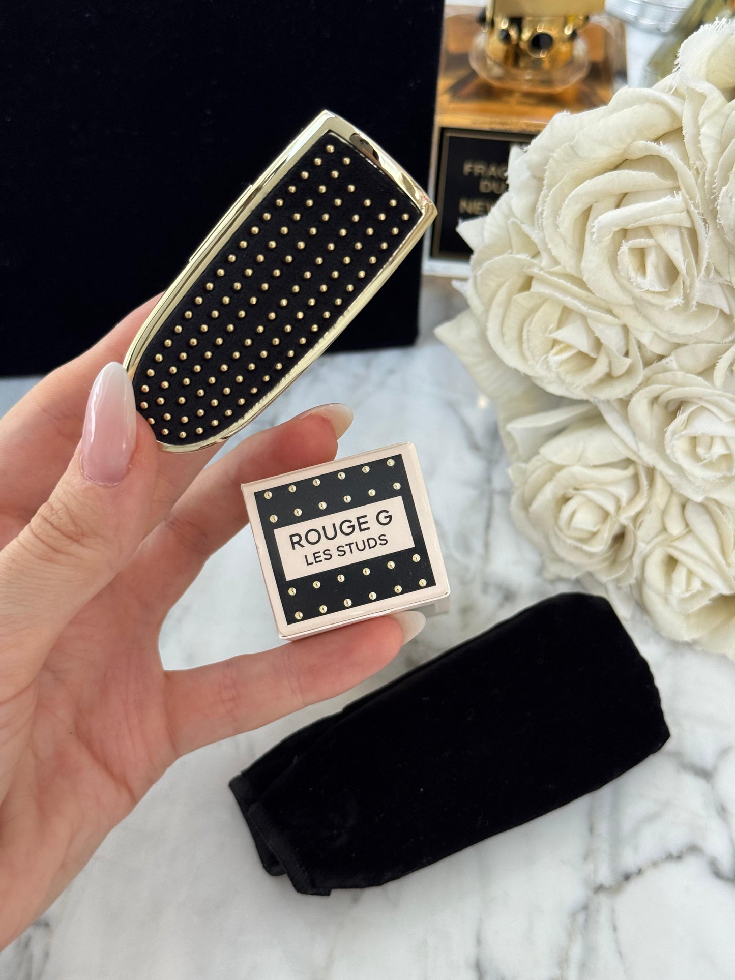 GUERLAIN Rouge G - Les Studs
The Double Mirror Jewel Case