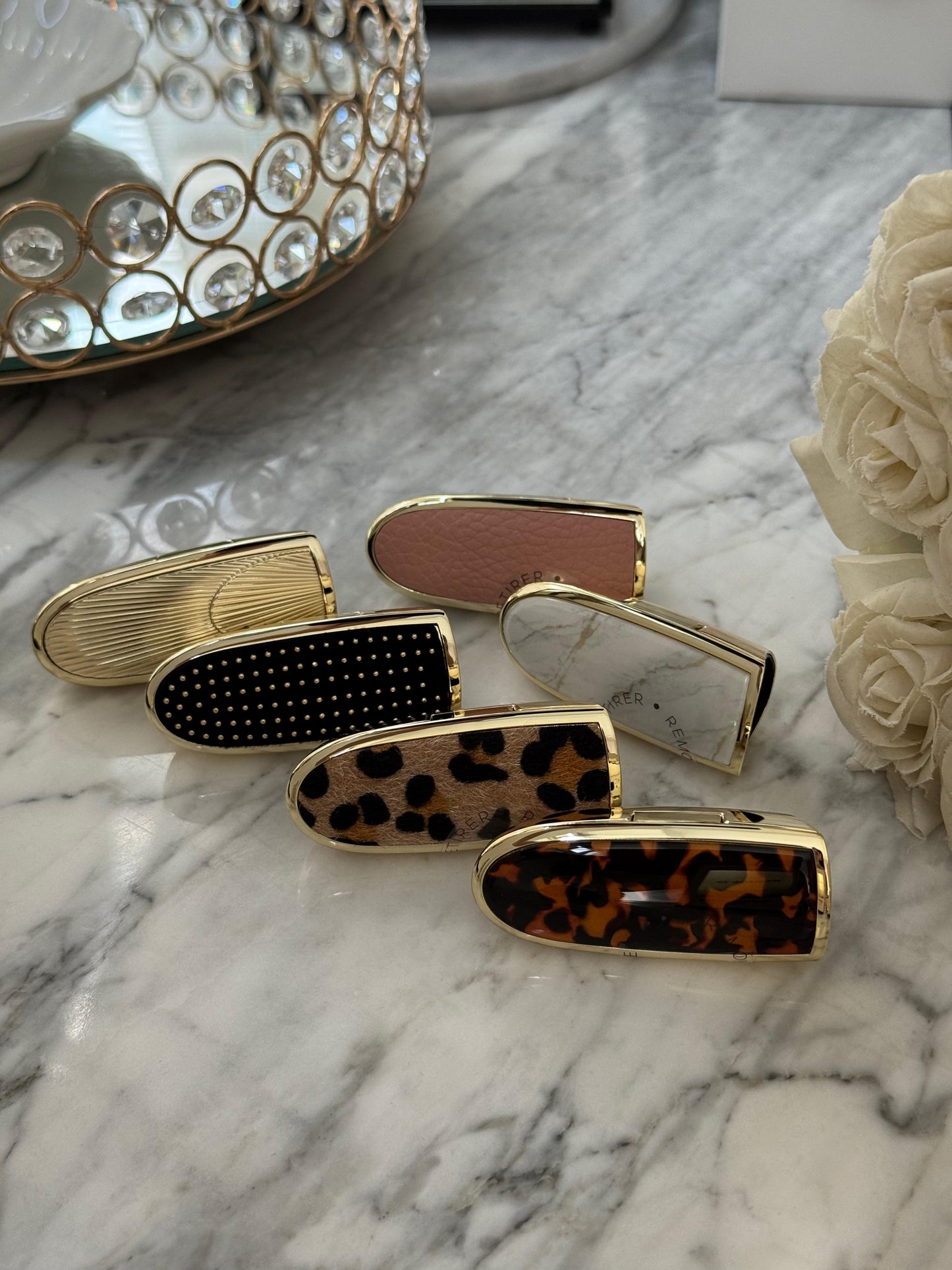 GUERLAIN Rouge G - Les Studs
The Double Mirror Jewel Case