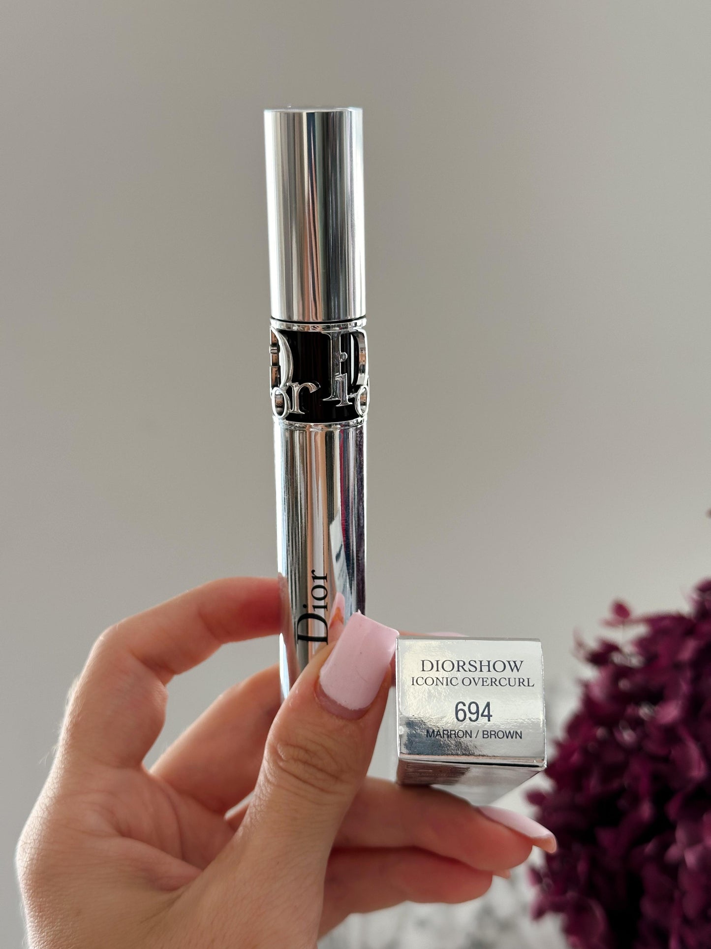 DIOR Diorshow Iconic Overcurl
Spectacular Volume Mascara 24H Wear - Brown