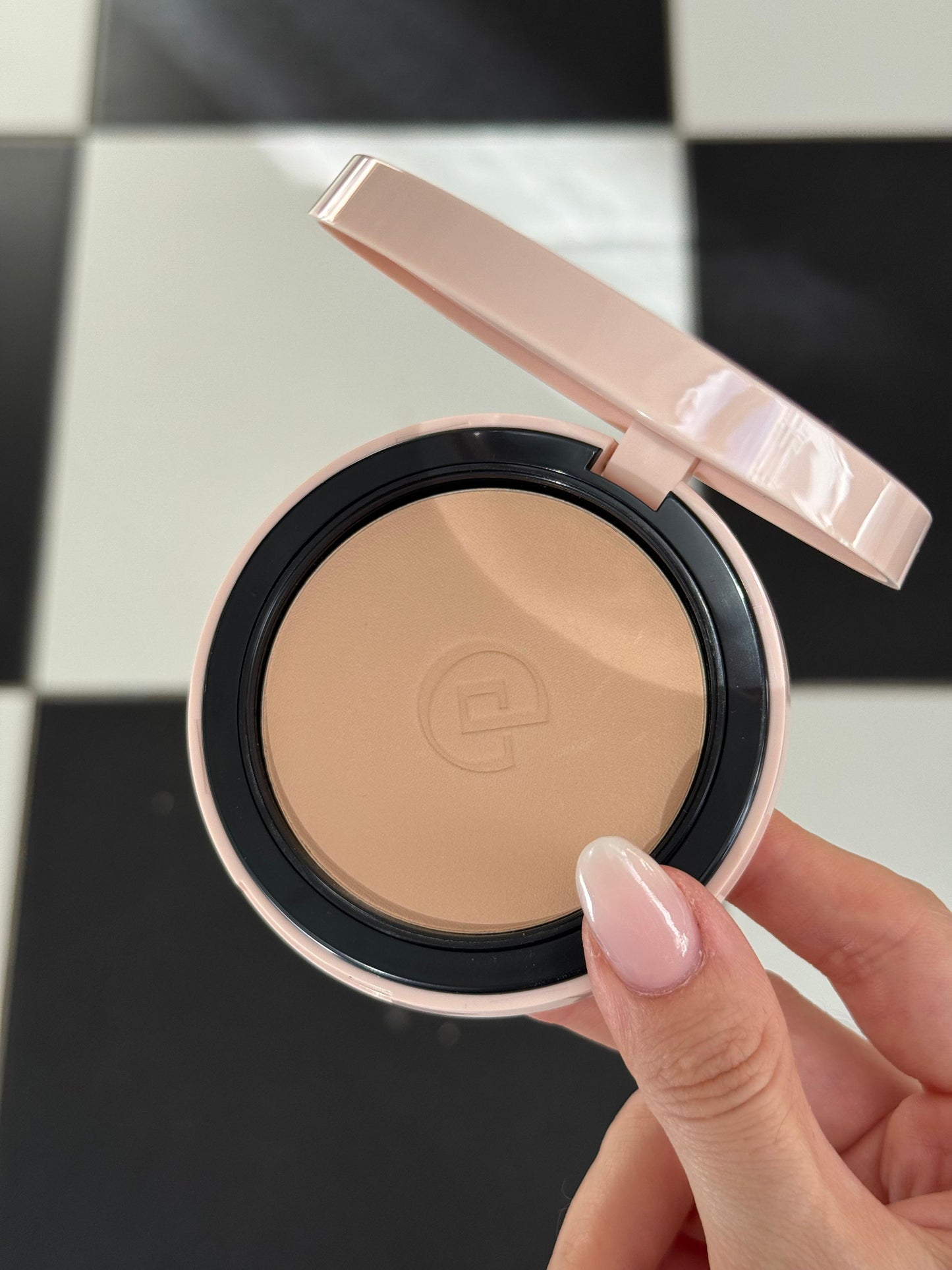 COLLISTAR
Impeccabile Compact Powder - Honey