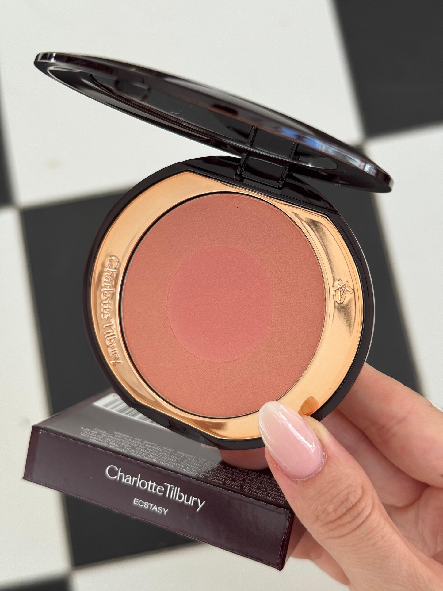 CHARLOTTE TILBURY Cheek To Chic Swish & Pop Blusher - Ecstasy
